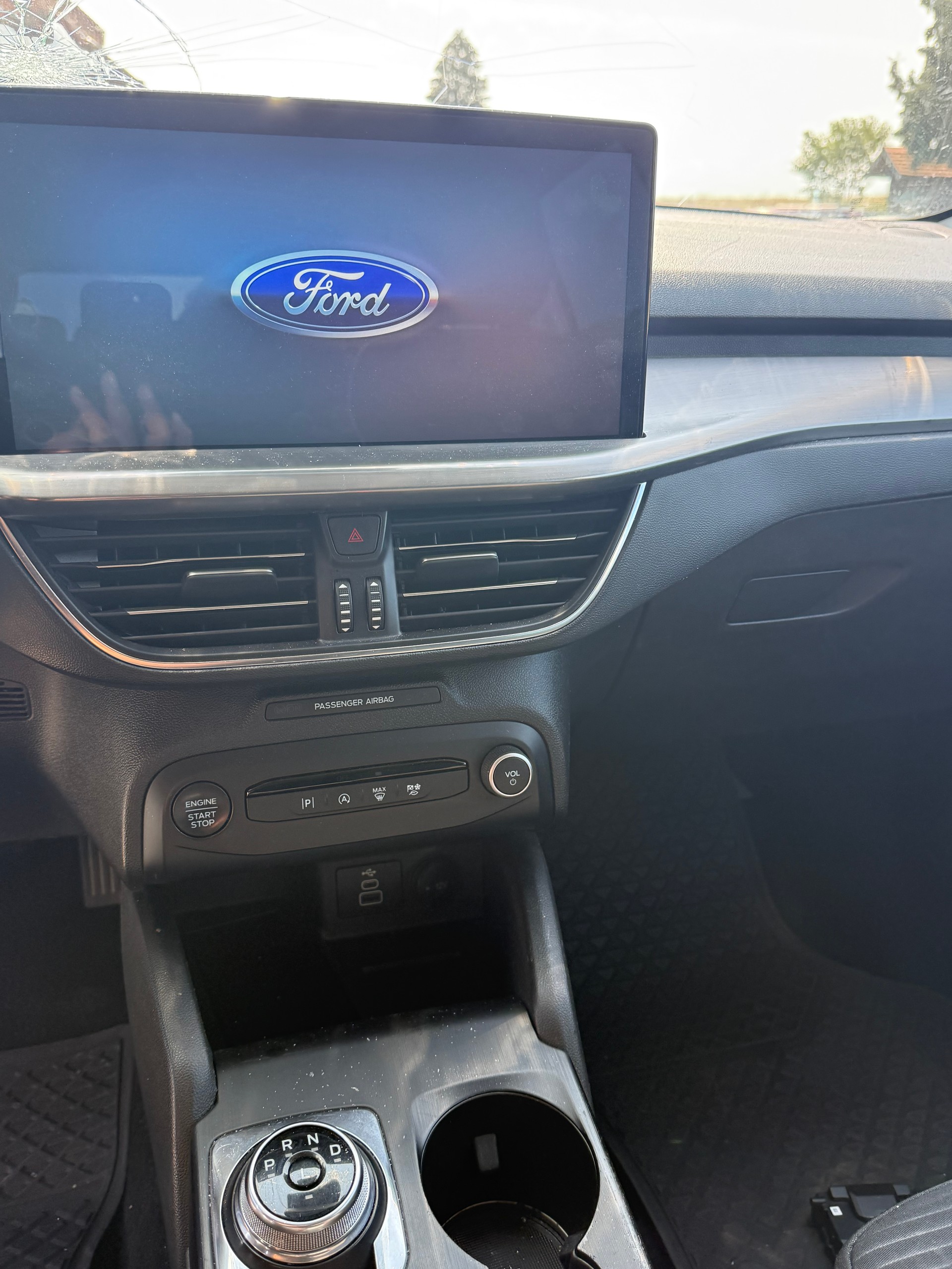 FORD Focus 1.5 TDCi Titanium Automatic-image-6