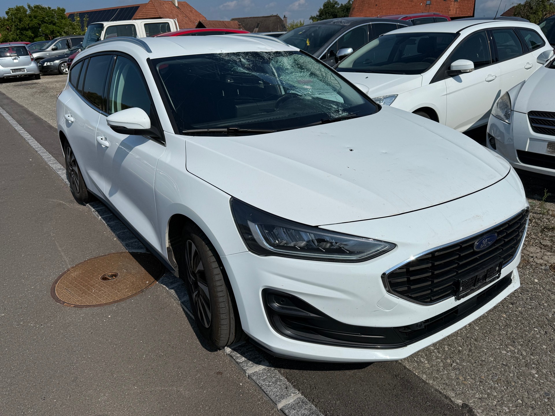 FORD Focus 1.5 TDCi Titanium Automatic-image-2