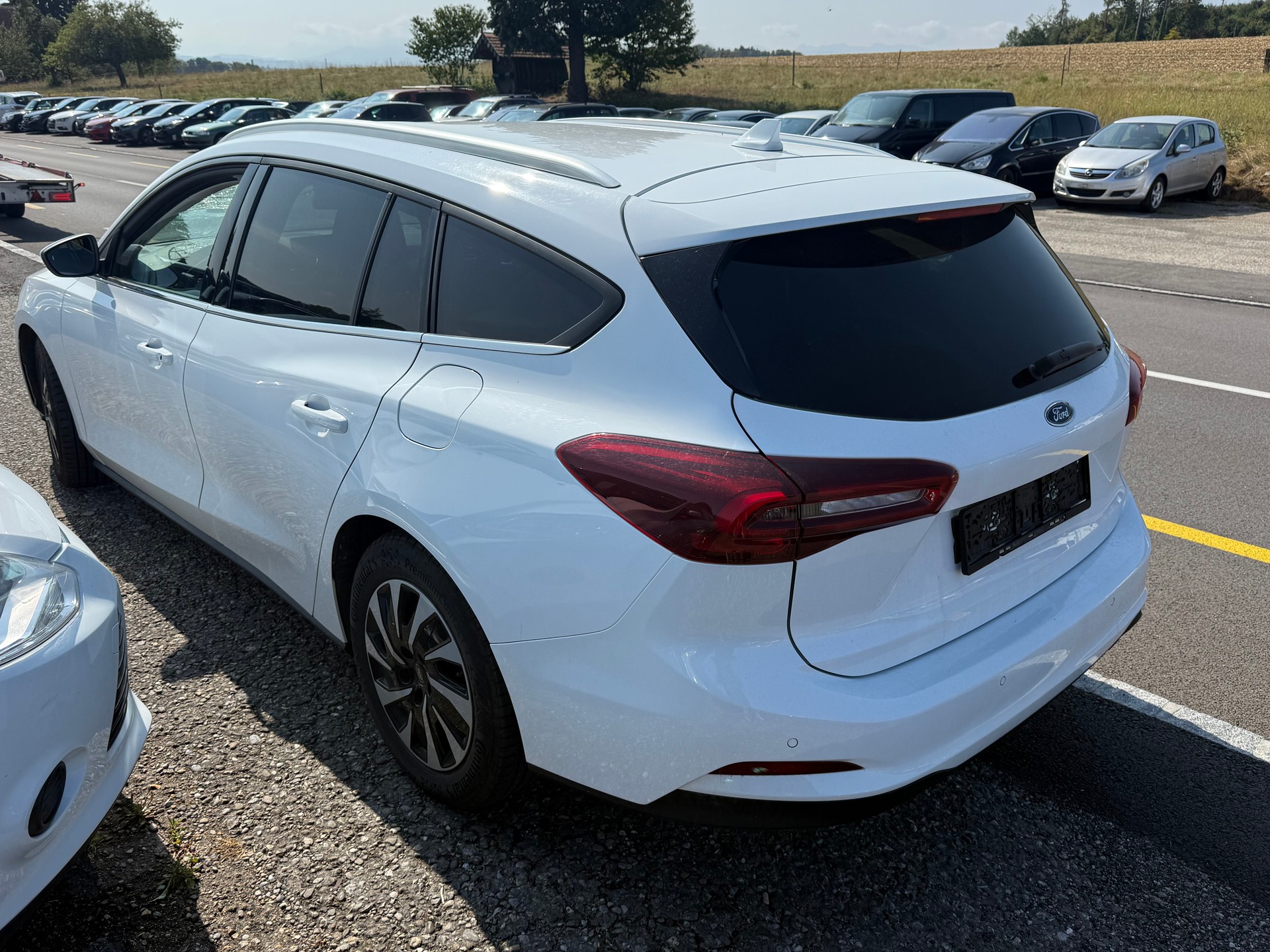 FORD Focus 1.5 TDCi Titanium Automatic-image-3