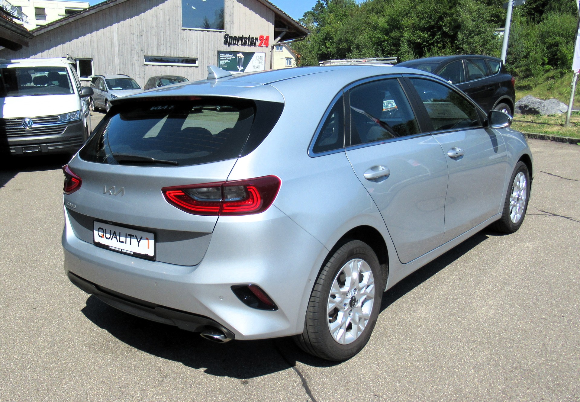 KIA Ceed 1.5 T-GDi MHEV Power DCT-image-1