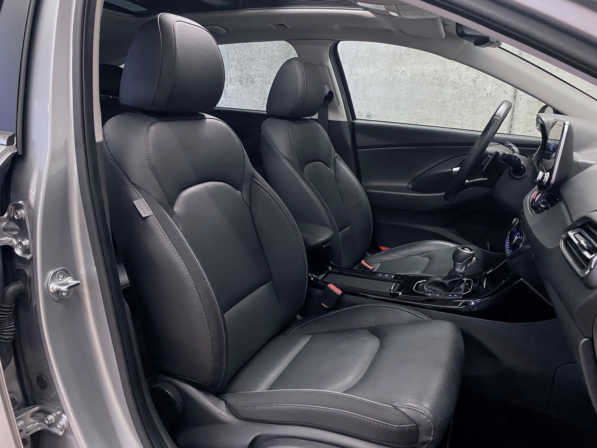 HYUNDAI i30 Wagon 1.5 *T-GDi*Swiss*Vertex*MildHybrid*DCT*-image-4