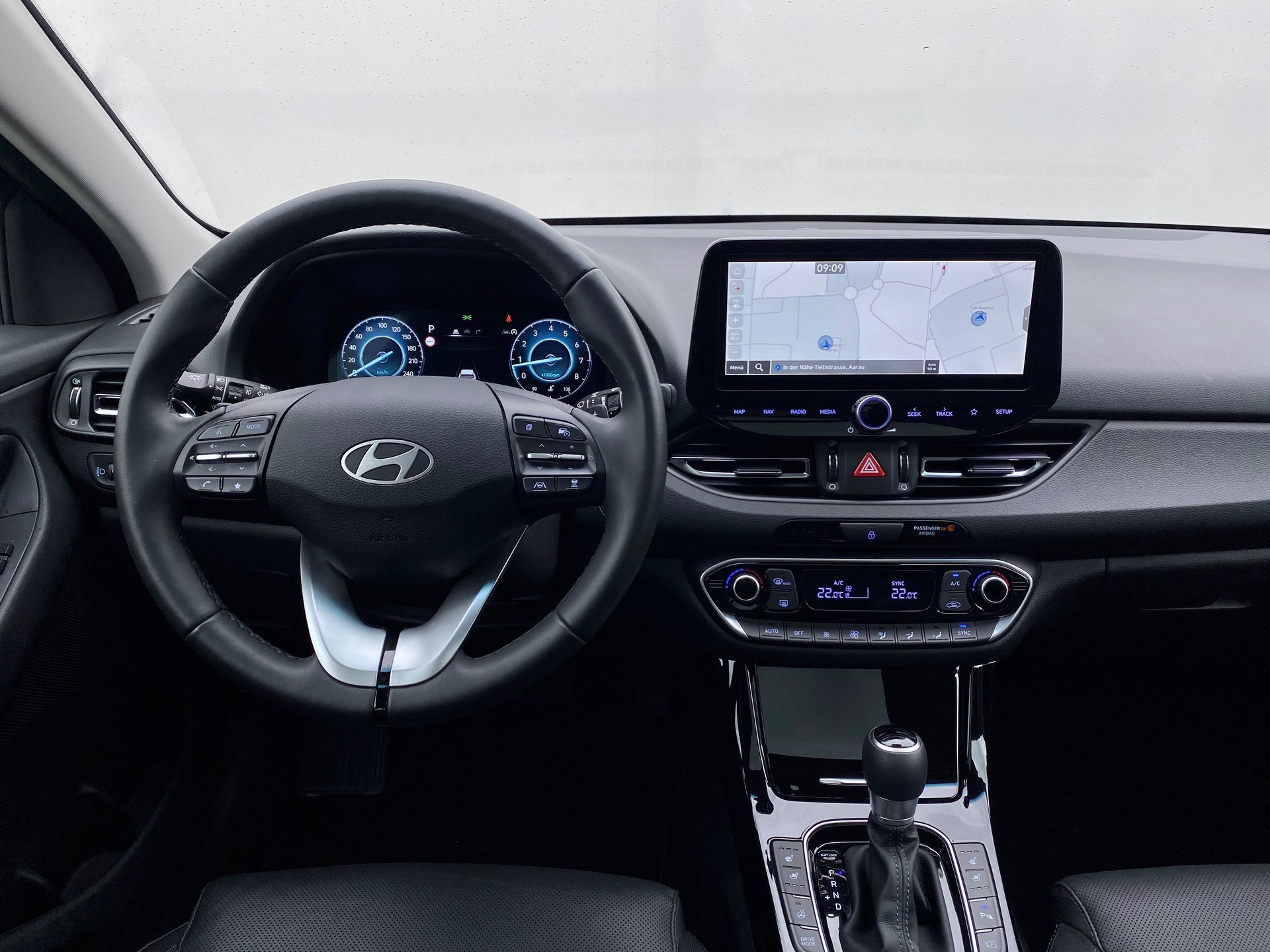 HYUNDAI i30 Wagon 1.5 *T-GDi*Swiss*Vertex*MildHybrid*DCT*-image-9
