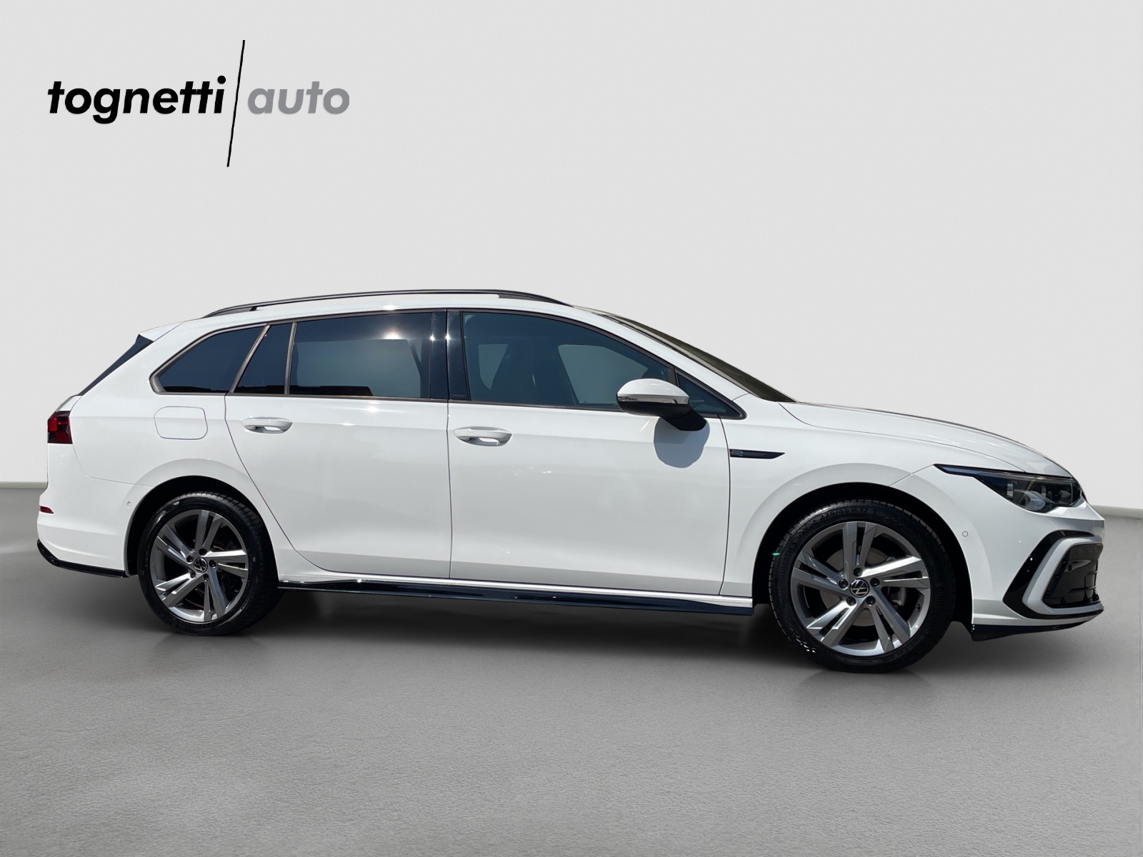 VW Golf 1.5 eTSI mHEV ACT R-Line DSG-image-2
