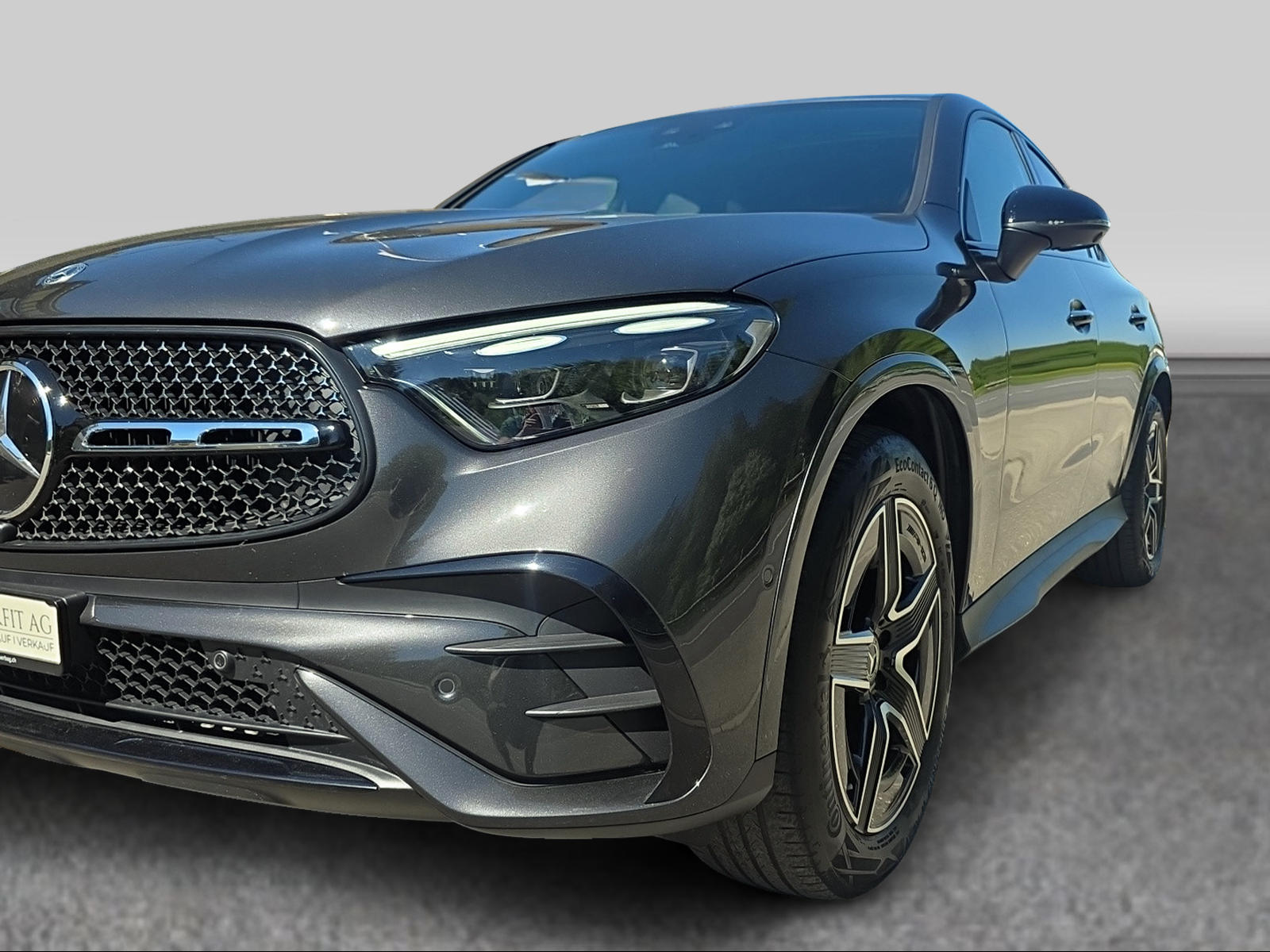 MERCEDES-BENZ GLC 300 4Matic AMG Line 9G-Tronic-image-1