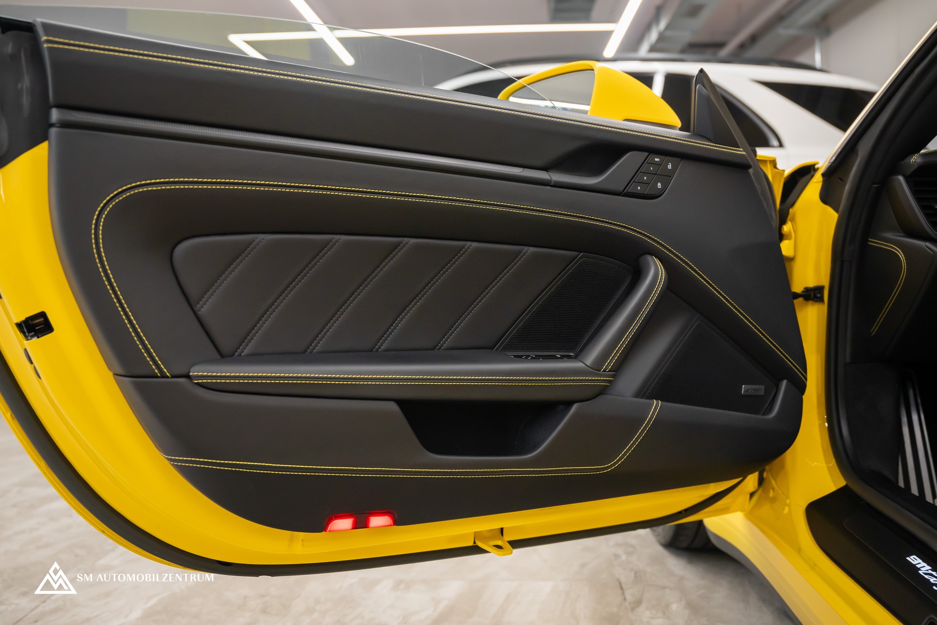 PORSCHE 911 Targa 4 GTS PDK / Werksgarantie / Liftsystem / 360° / PPF-image-22