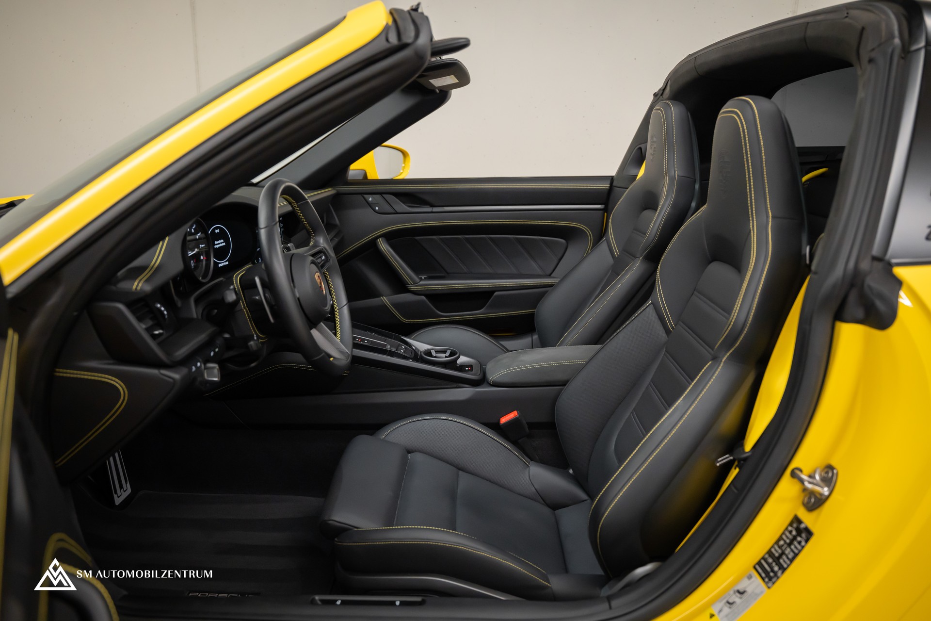 PORSCHE 911 Targa 4 GTS PDK / Werksgarantie / Liftsystem / 360° / PPF-image-17