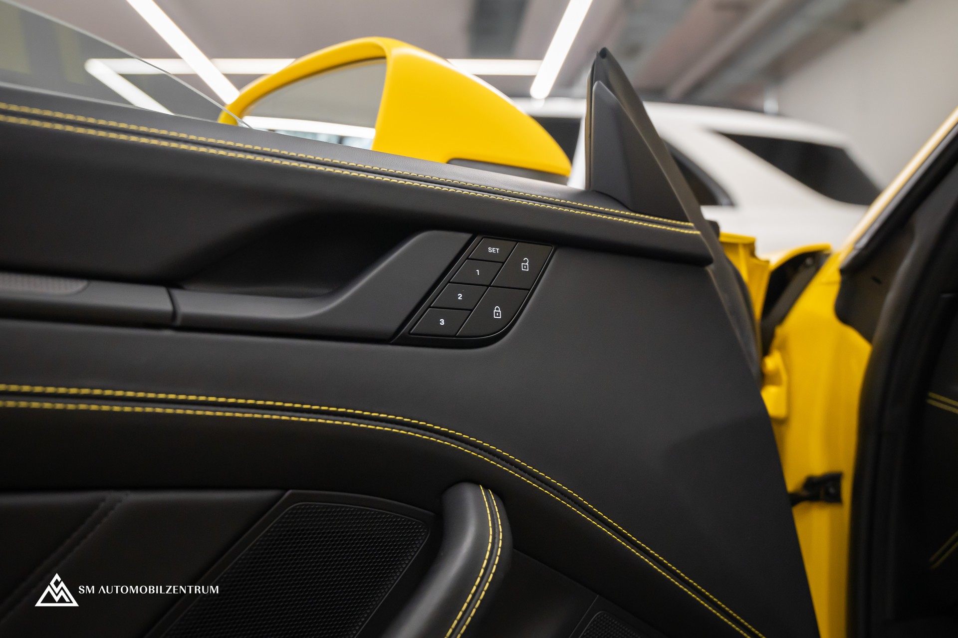 PORSCHE 911 Targa 4 GTS PDK / Werksgarantie / Liftsystem / 360° / PPF-image-21