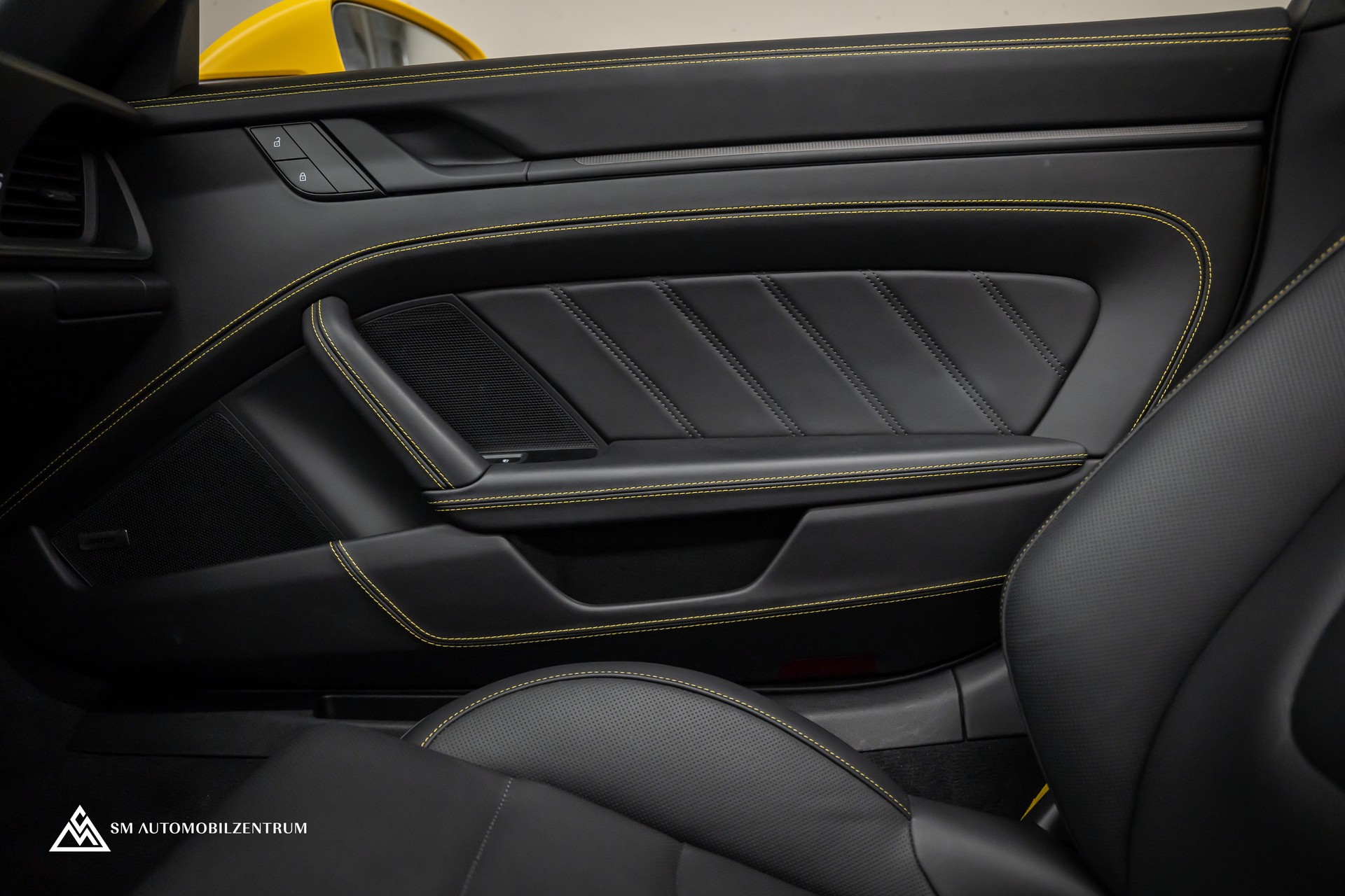 PORSCHE 911 Targa 4 GTS PDK / Werksgarantie / Liftsystem / 360° / PPF-image-41