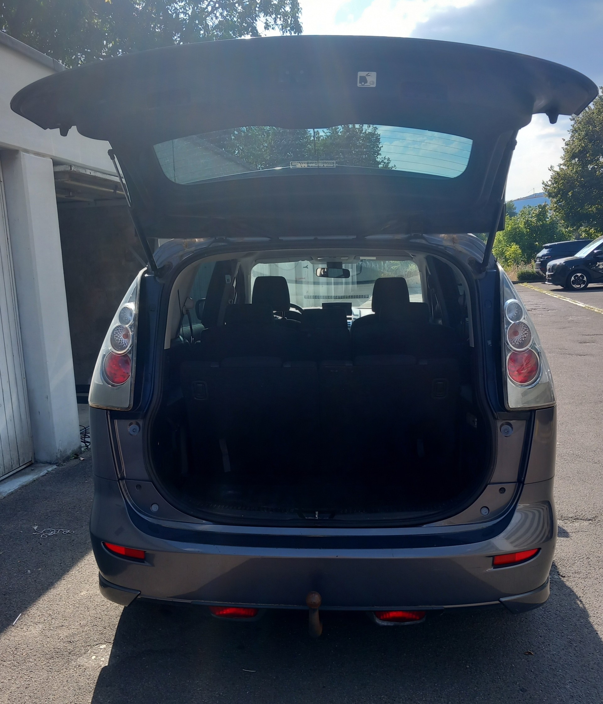 MAZDA 5 2.0d 16V Confort-image-6