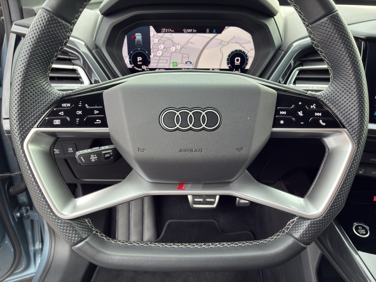 AUDI Q4 e-tron 45 quattro-image-13