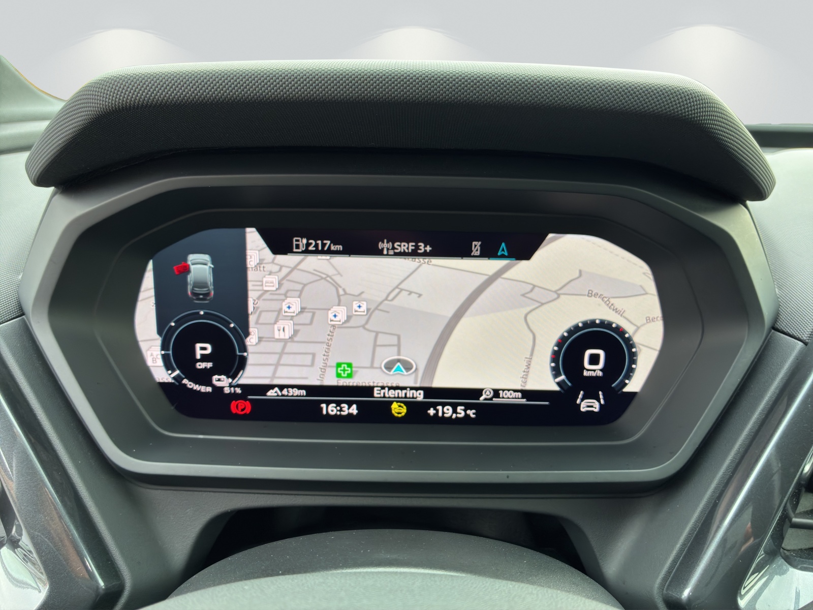 AUDI Q4 e-tron 45 quattro-image-5
