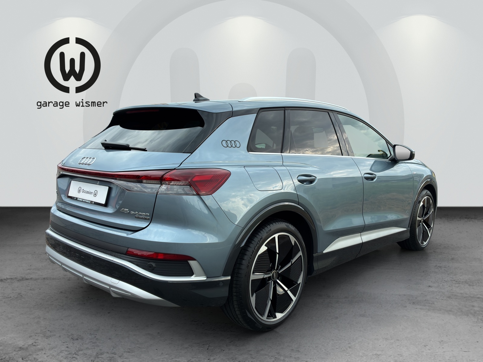 AUDI Q4 e-tron 45 quattro-image-3