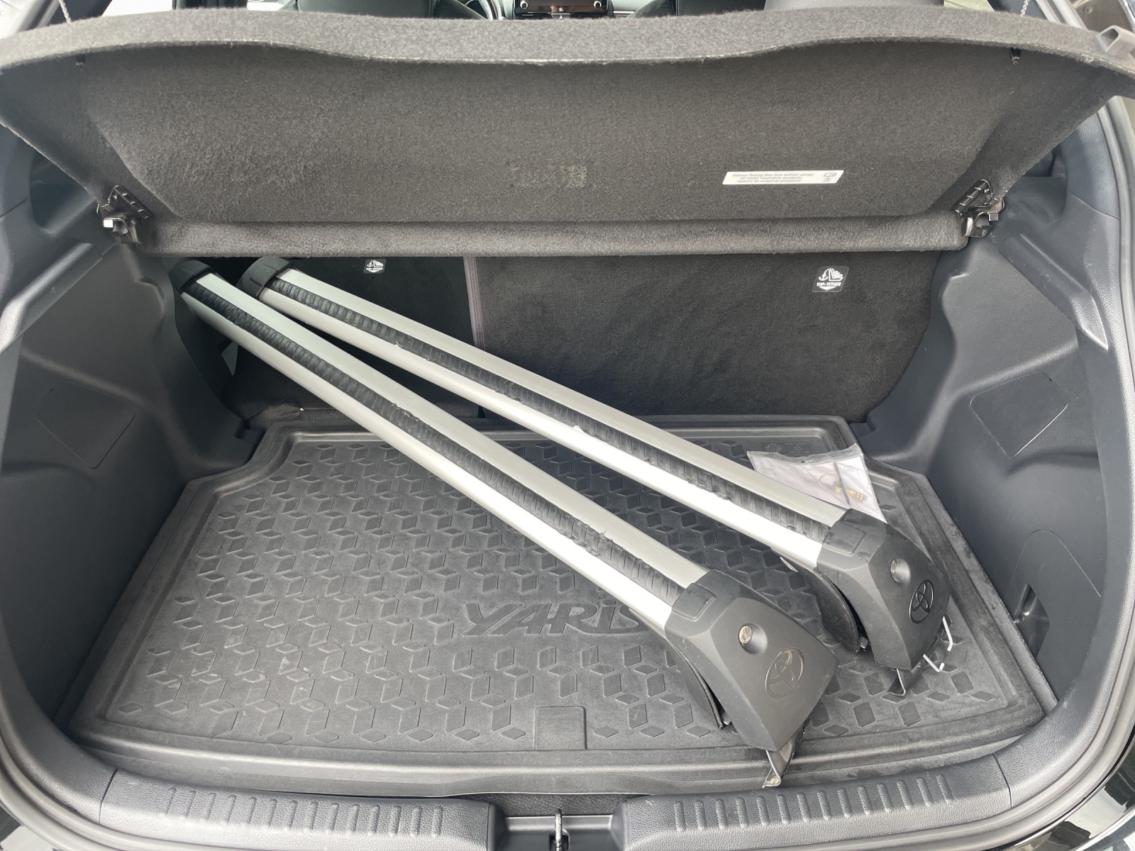 TOYOTA Yaris 1.5 Pop e-CVT-image-14