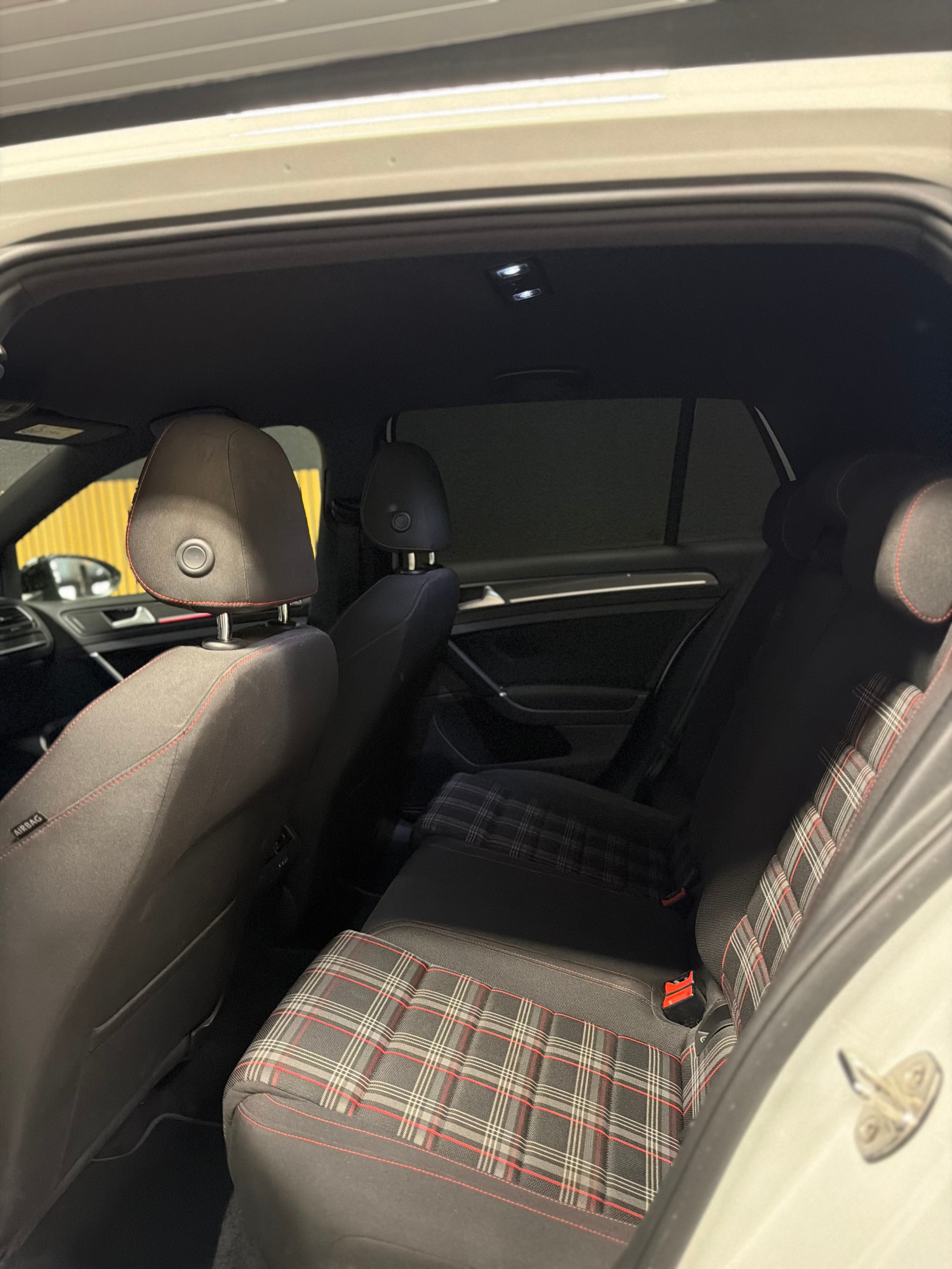 VW Golf 2.0 TSI GTI Performance DSG-image-13