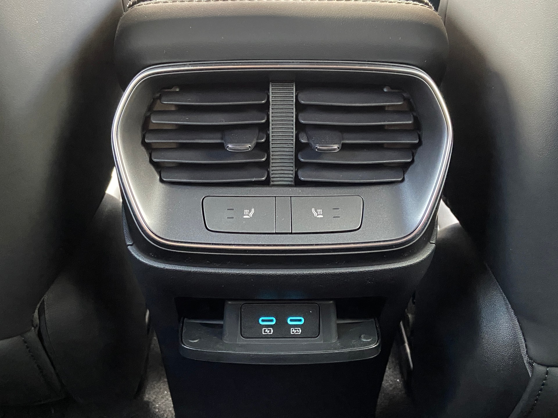 BYD Sealion 7 91,3 kWh Excellence AWD-image-13