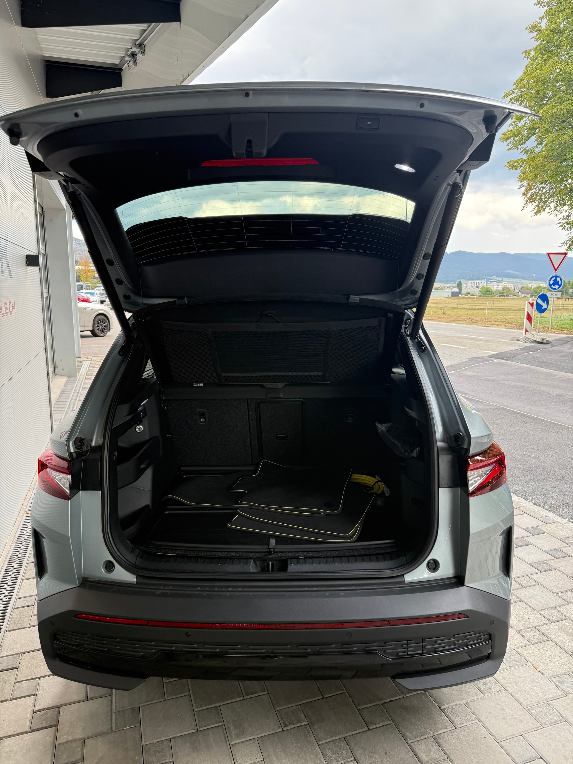 SKODA Elroq RS 4x4 MAXX-image-4