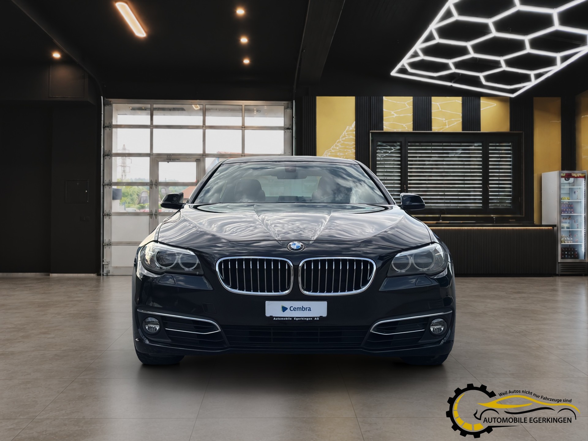 BMW 520d xDrive Steptronic-image-1