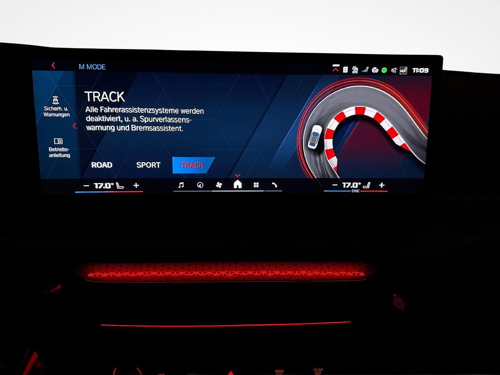 BMW M3 Competition xDrive-image-18