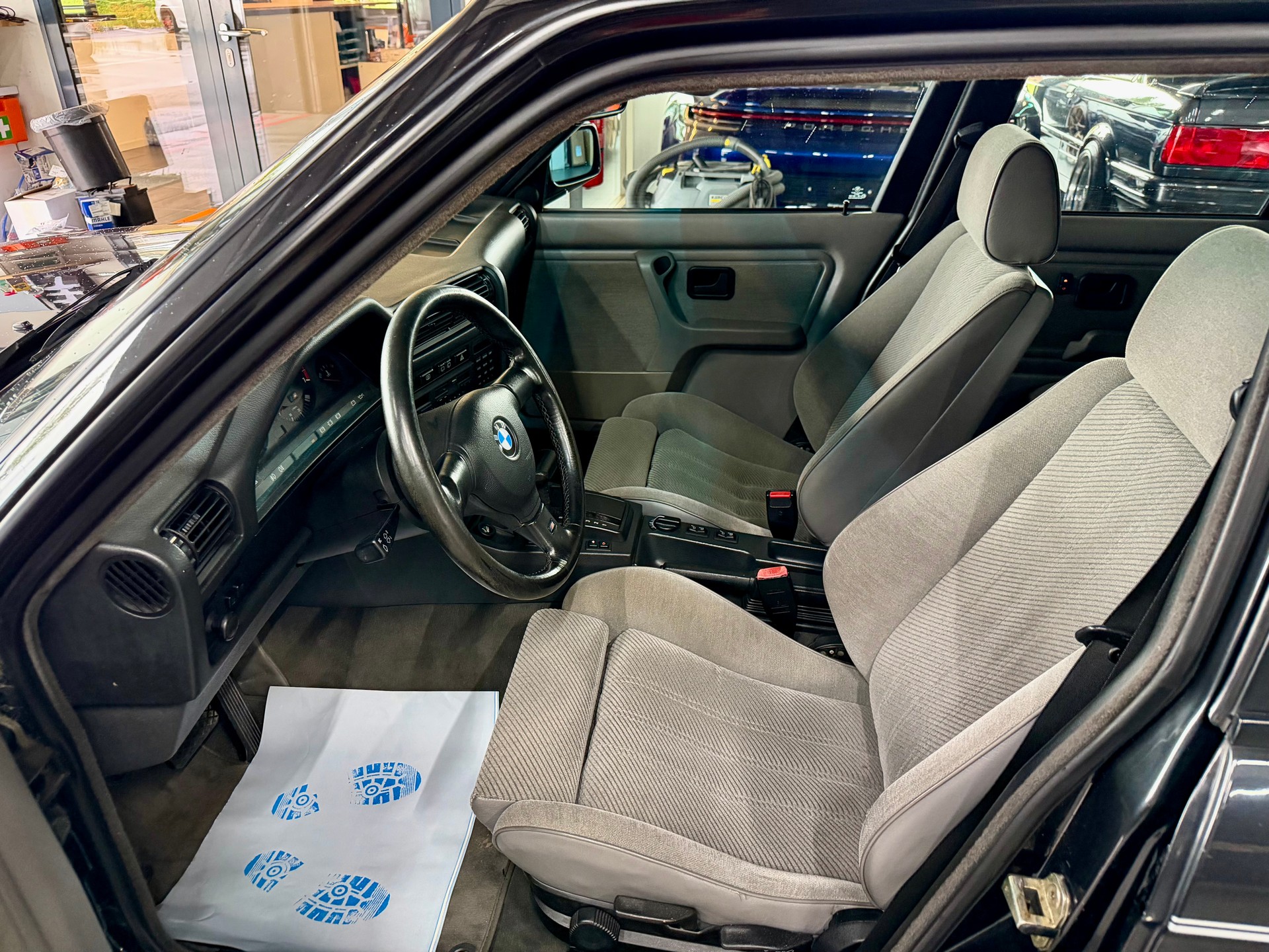 BMW 325iX A Touring-image-6