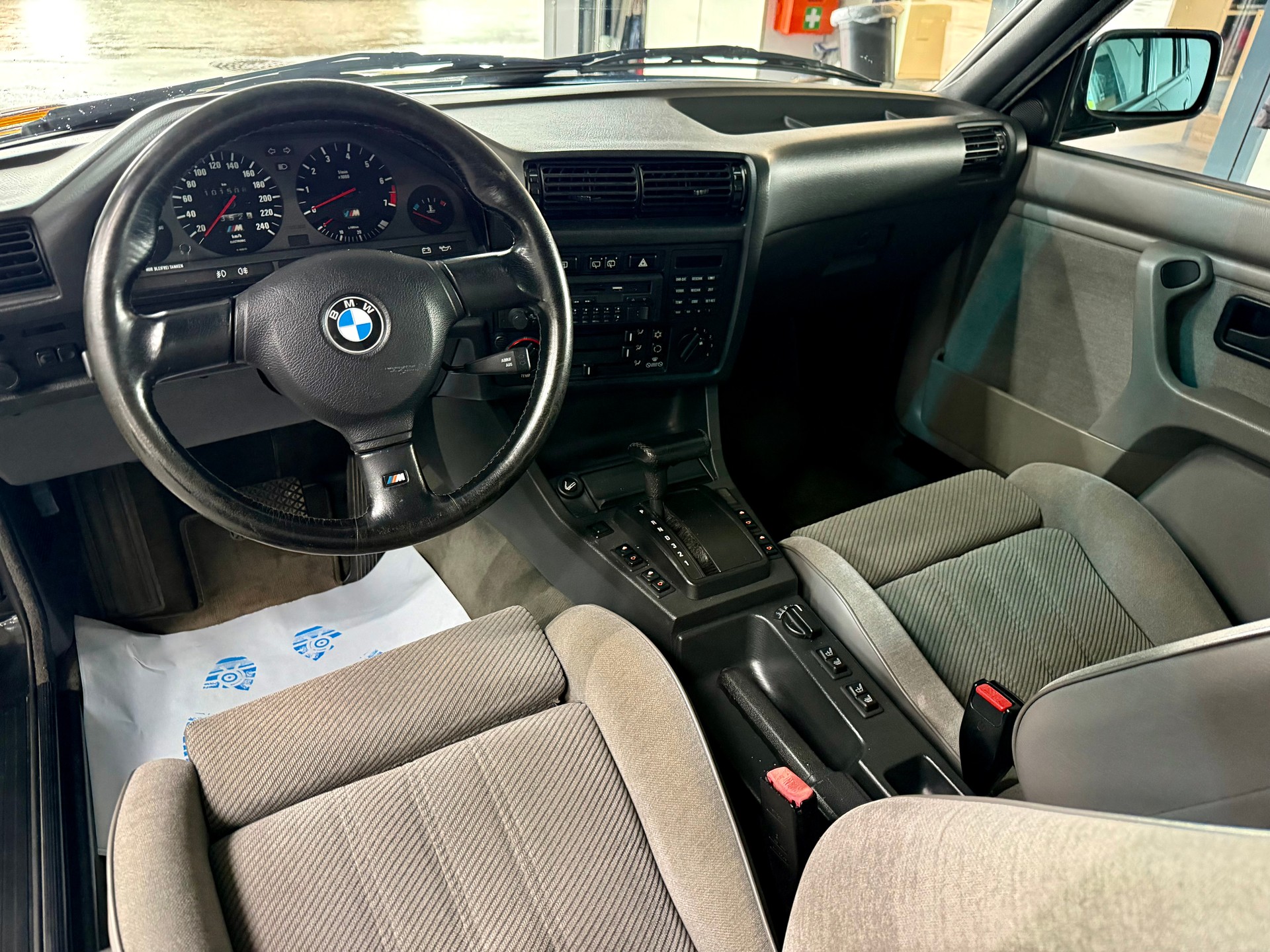 BMW 325iX A Touring-image-7