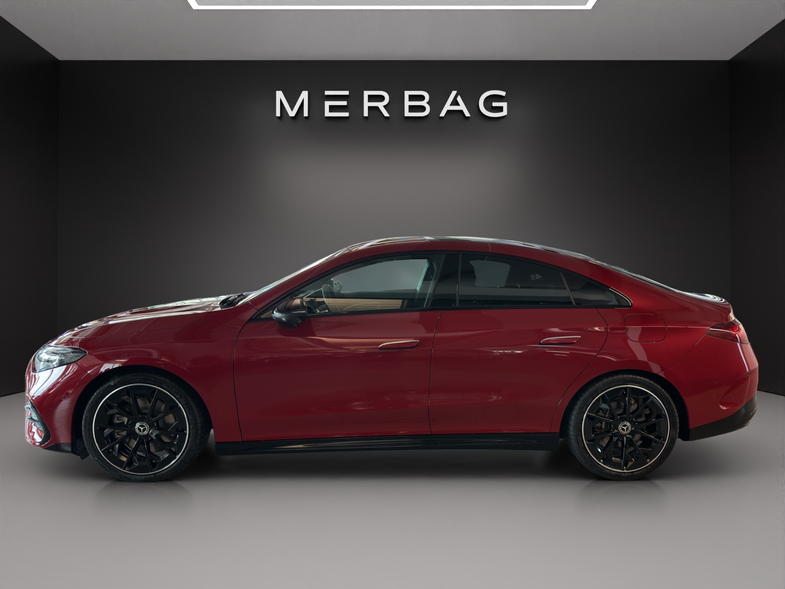 MERCEDES-BENZ CLA 220 8G-DCT 4Matic-image-2