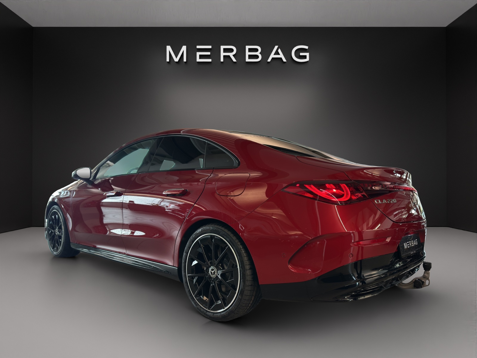 MERCEDES-BENZ CLA 220 8G-DCT 4Matic-image-3