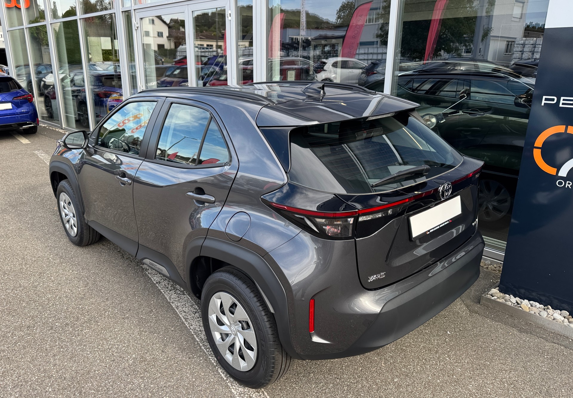 TOYOTA Yaris Cross 1.5 Comfort e-CVT-image-5