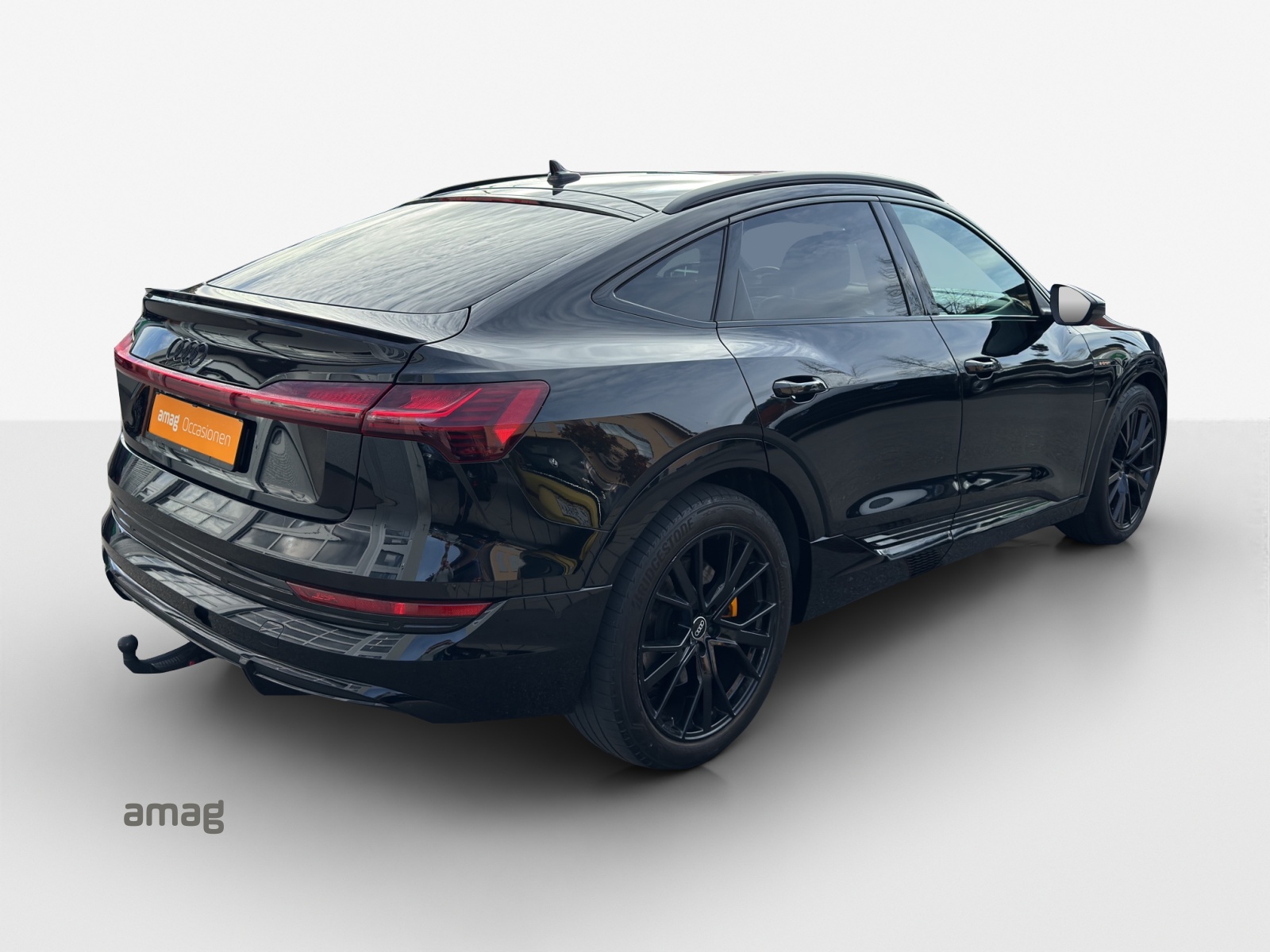 AUDI e-tron 55 Sportback S Line quattro-image-5