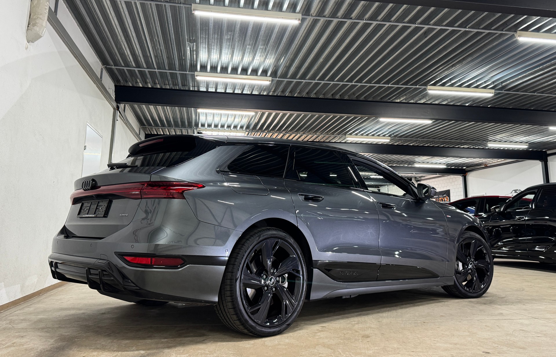 AUDI A6 Avant e-tron S-LINE quattro 428PS // CH-Fahrzeug // Paket Premium experience-image-4