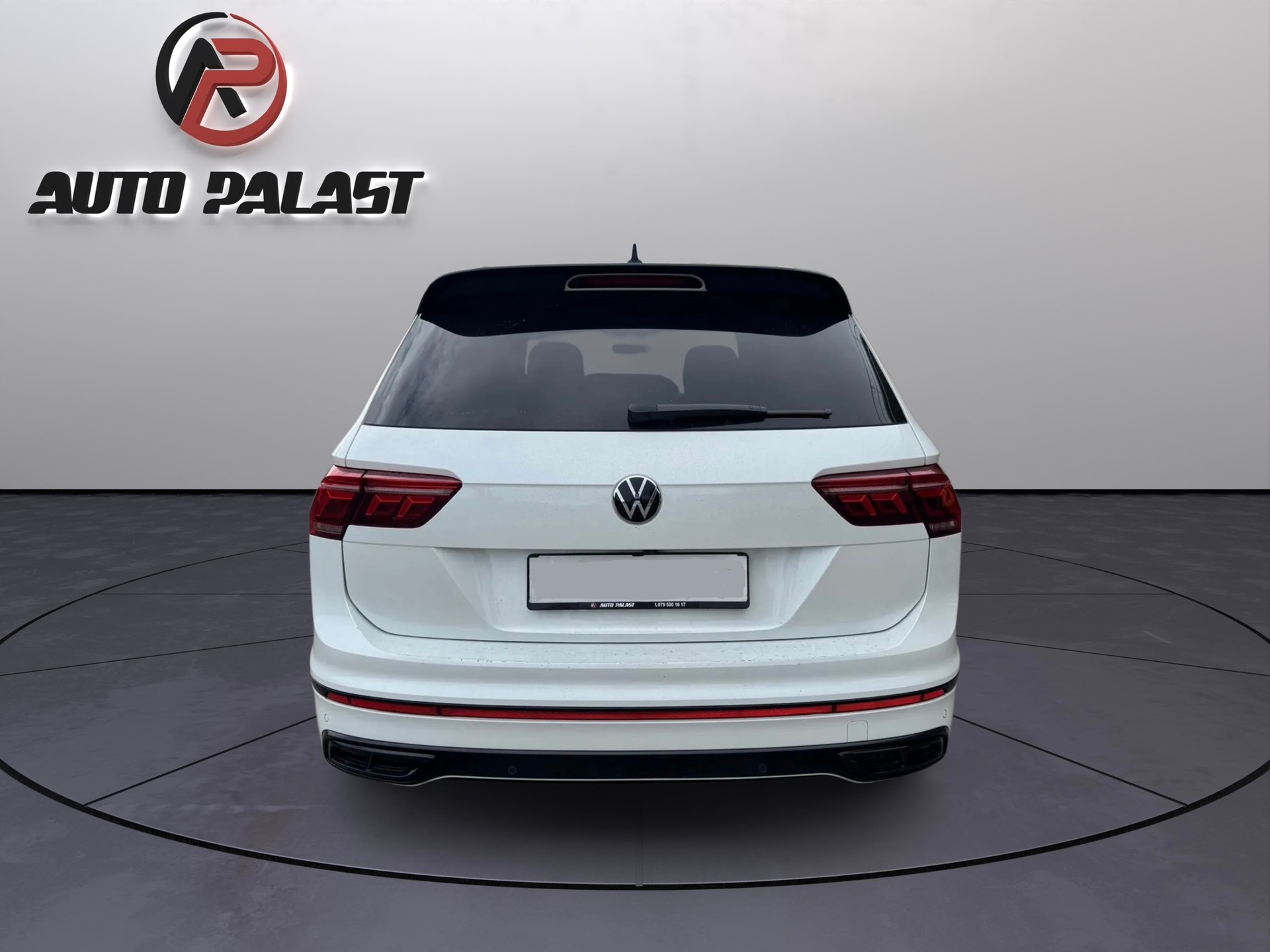 VW Tiguan 2.0 TDI SCR R-Line 4Motion DSG-image-4