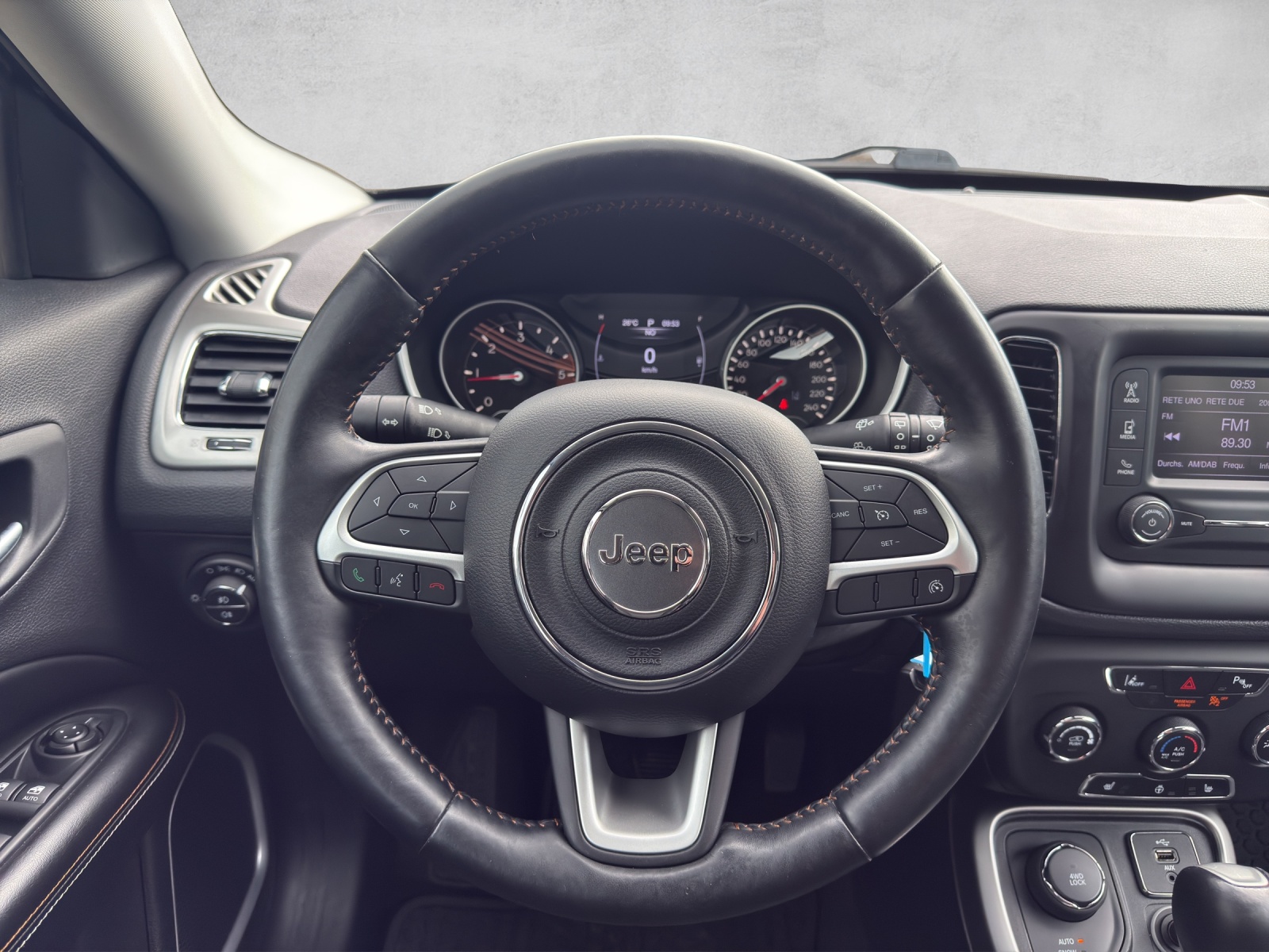 JEEP Compass 2.0CRD Longtitude AWD 9ATX-image-12