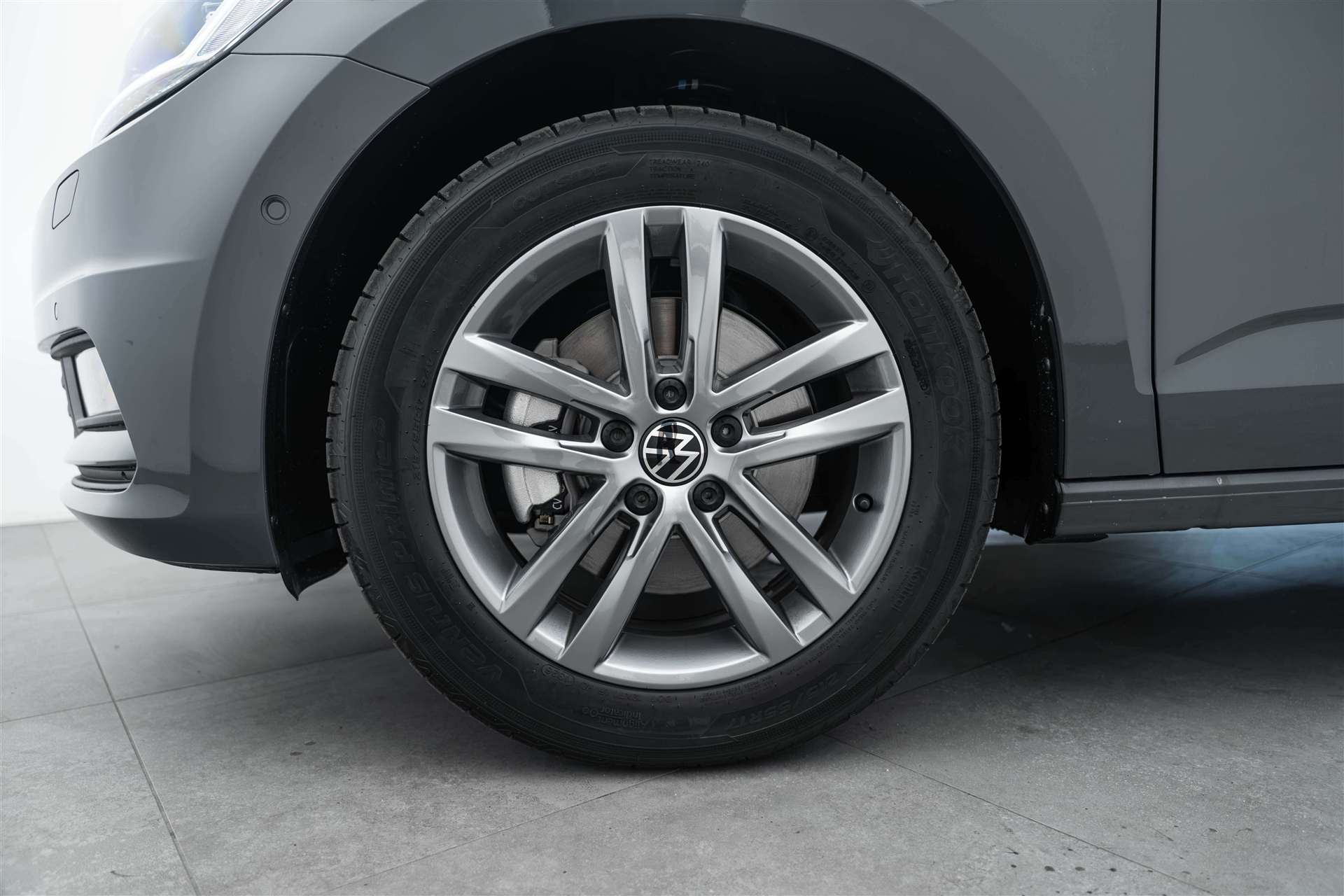 VW Touran 1.5 TSi EVO Comfortline Edition DSG-Automat 7-Plätzer-image-6