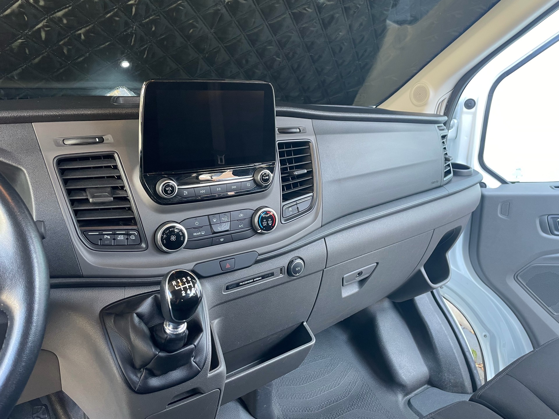 FORD Van 350 L2H2 2.0 EcoBlue 185 Trend-image-6
