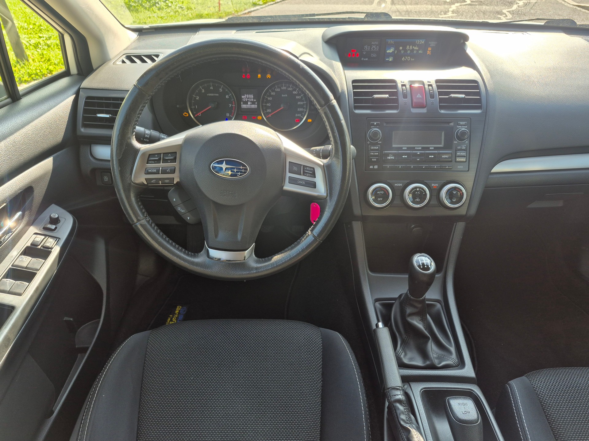 SUBARU XV 1.6 Swiss Two-image-10