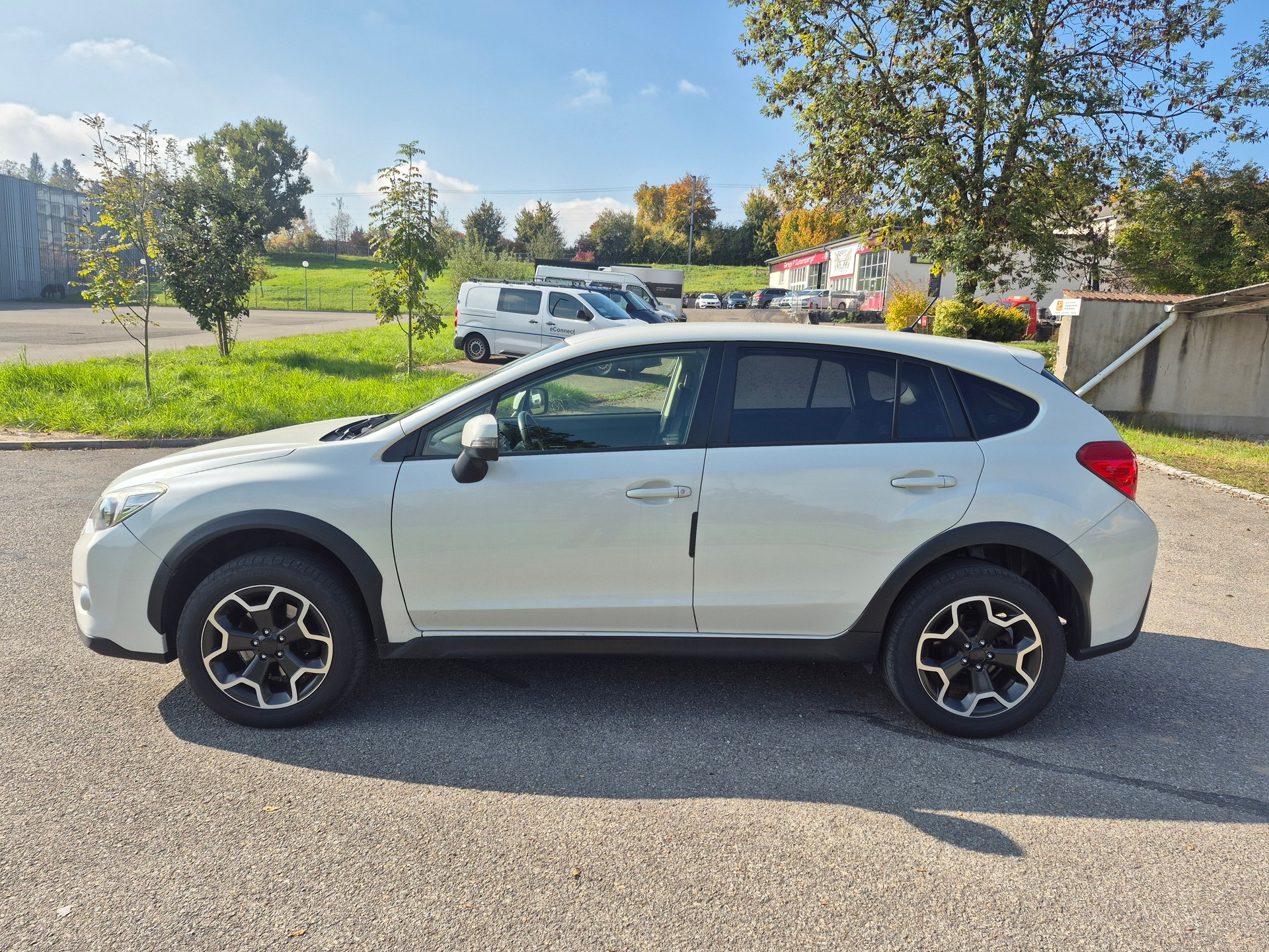 SUBARU XV 1.6 Swiss Two-image-4