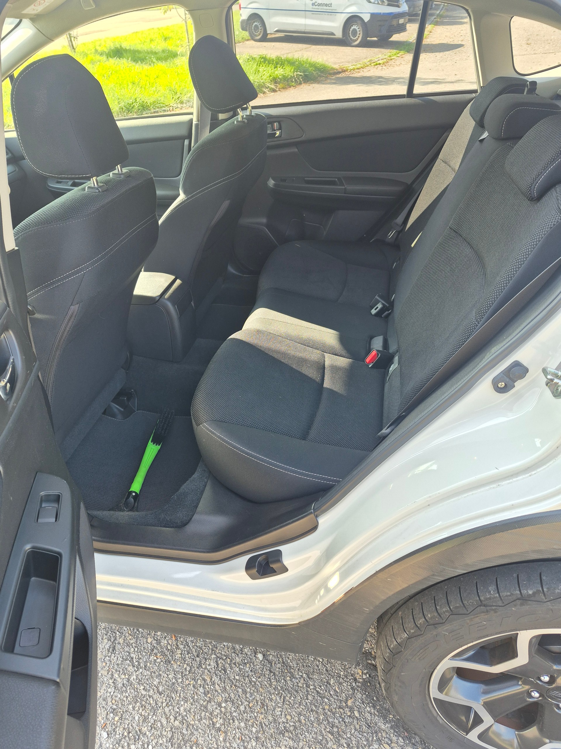 SUBARU XV 1.6 Swiss Two-image-12