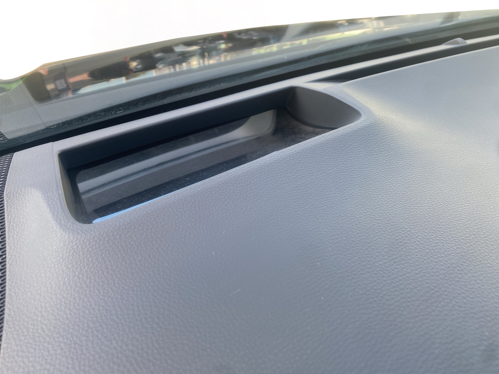 TOYOTA Corolla 2.0 HSD Premium e-CVT-image-13
