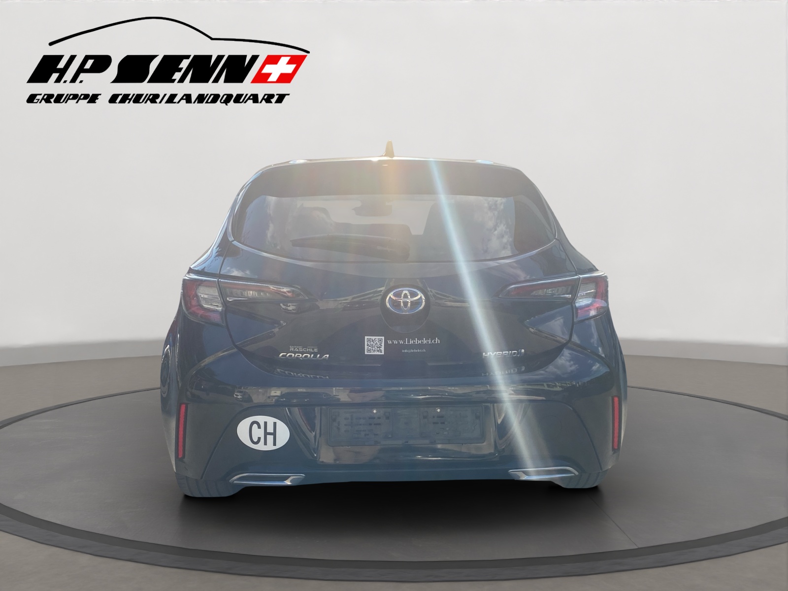 TOYOTA Corolla 2.0 HSD Premium e-CVT-showroom-element-3