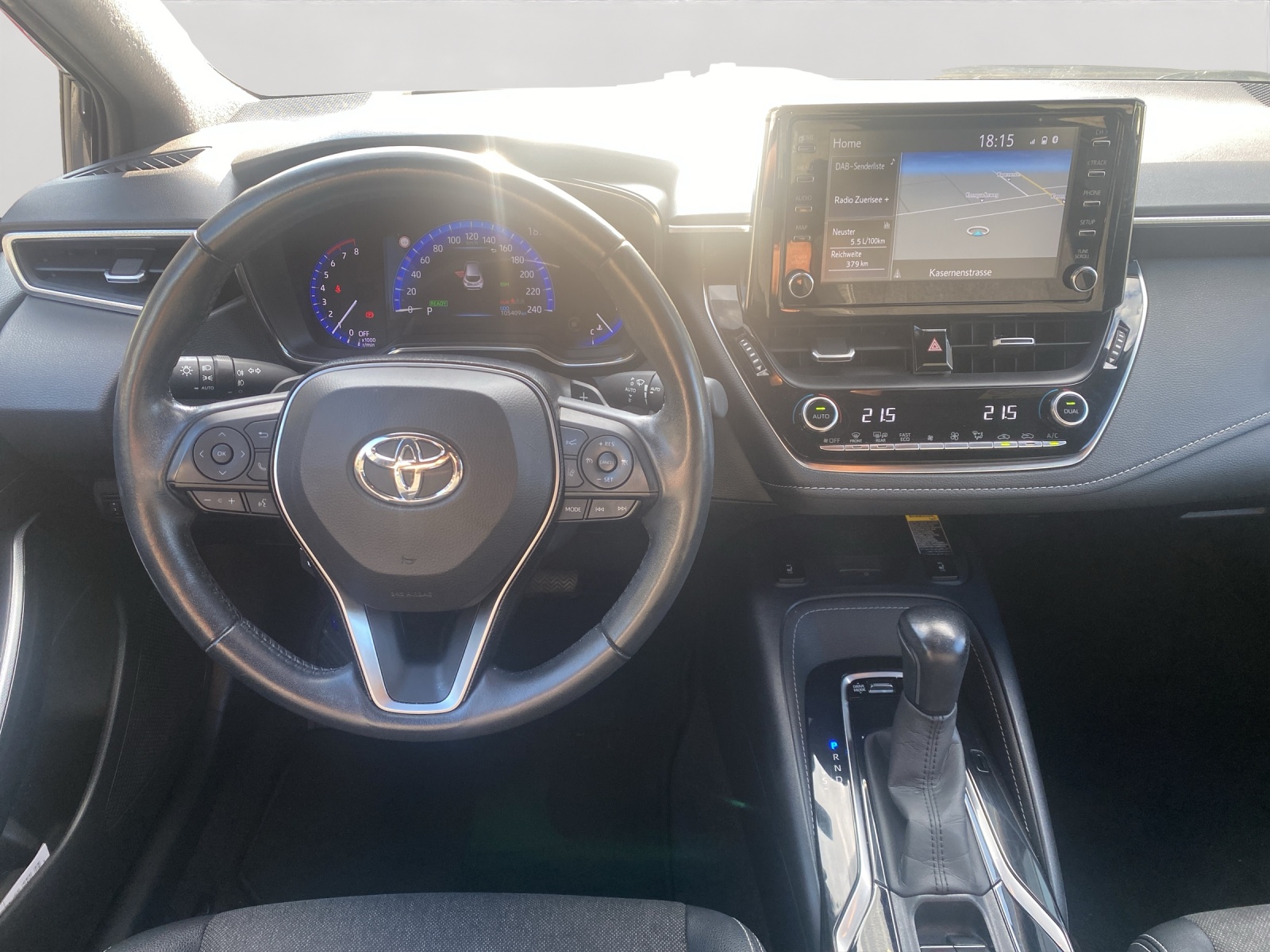 TOYOTA Corolla 2.0 HSD Premium e-CVT-image-10