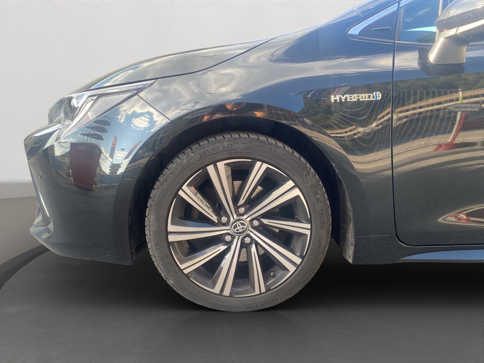 TOYOTA Corolla 2.0 HSD Premium e-CVT-image-15