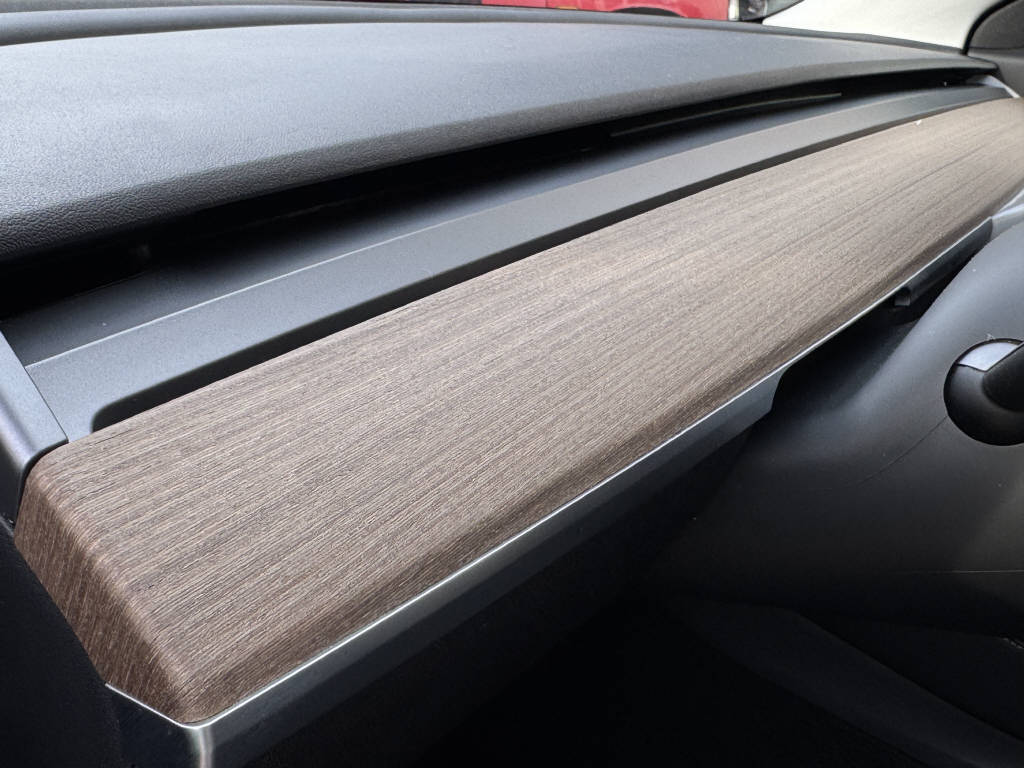 TESLA Model 3 Performance D-image-15