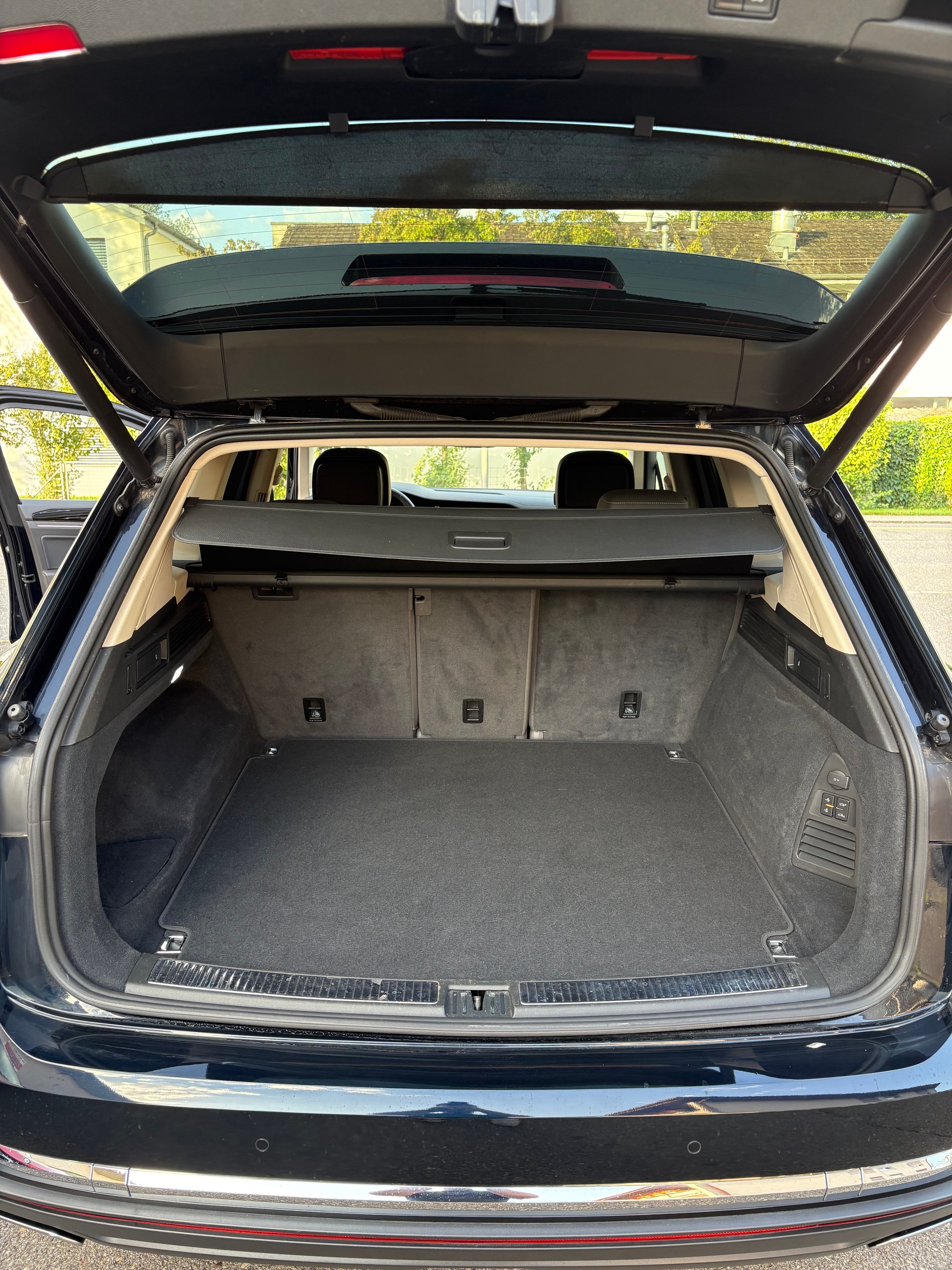 VW Touareg 3.0 TDI Atmosphere Tiptronic 3.5T Anhängerkupplung-image-13