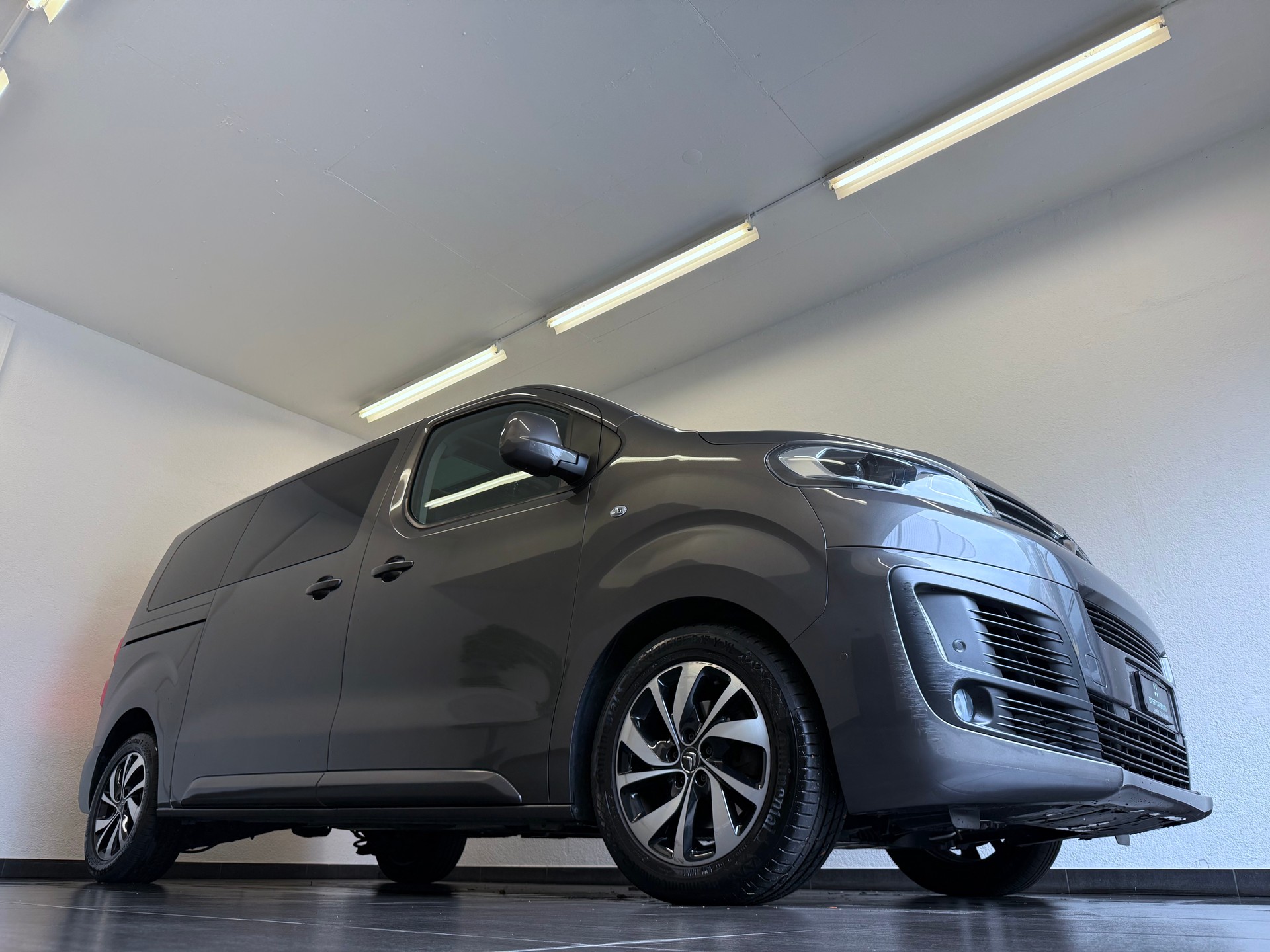 CITROEN Spacetourer 2.0 BlueHDi Shine M EAT-showroom-element-2