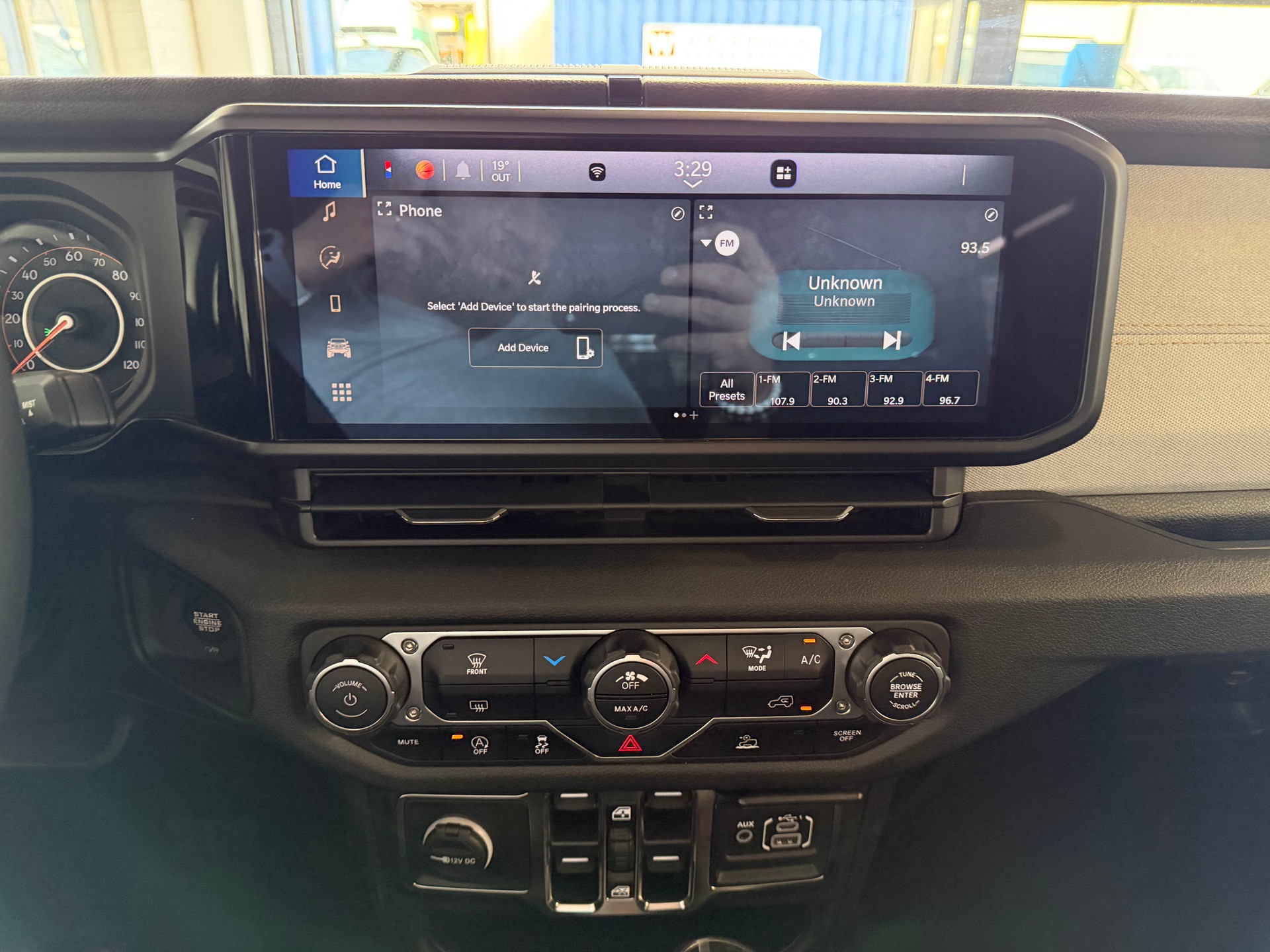 JEEP Wrangler 2.0 Unlimited Rubicon Automatic-image-13
