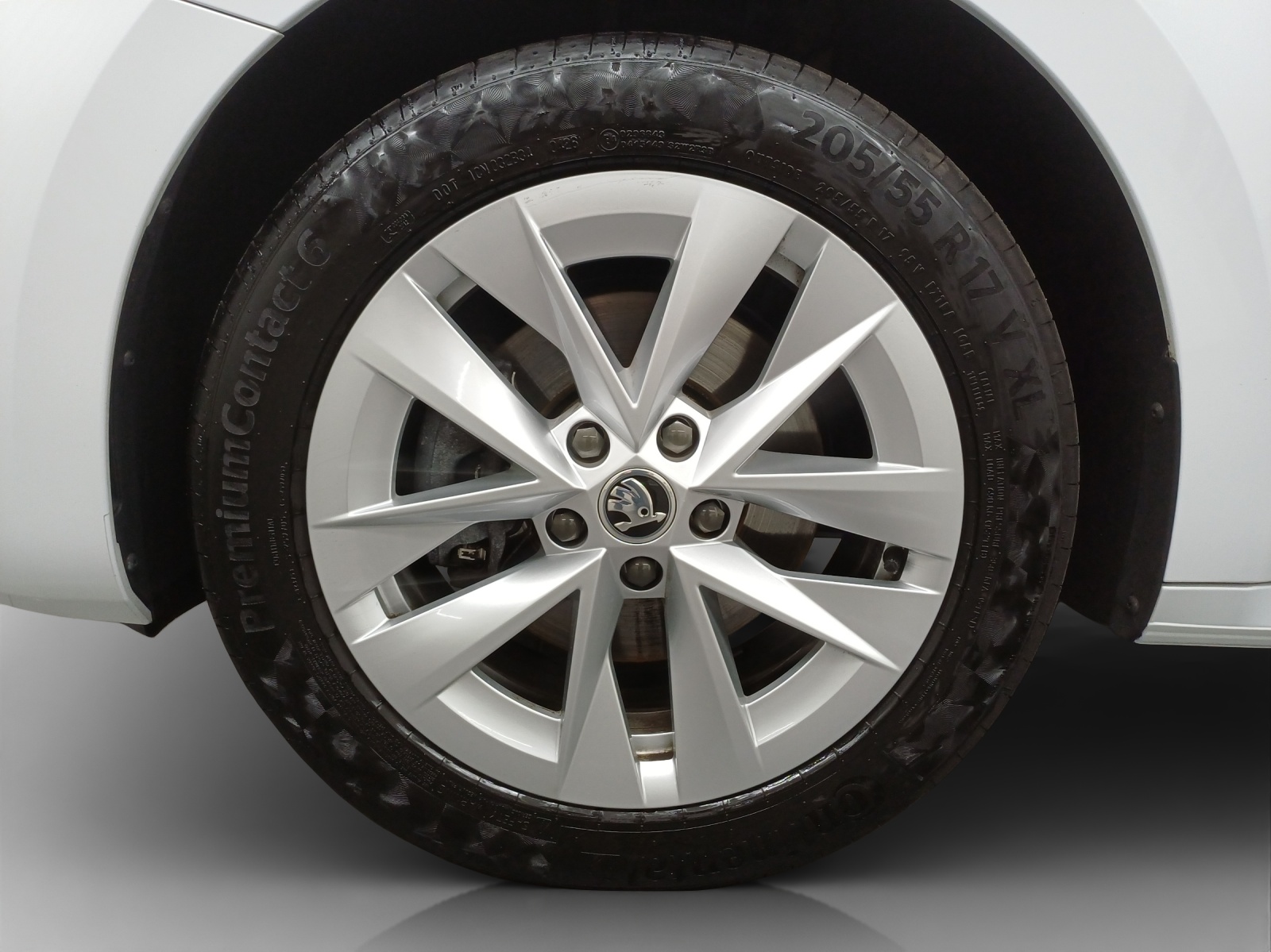 SKODA Octavia Combi 2.0 TSI Ambition DSG 4x4-image-14