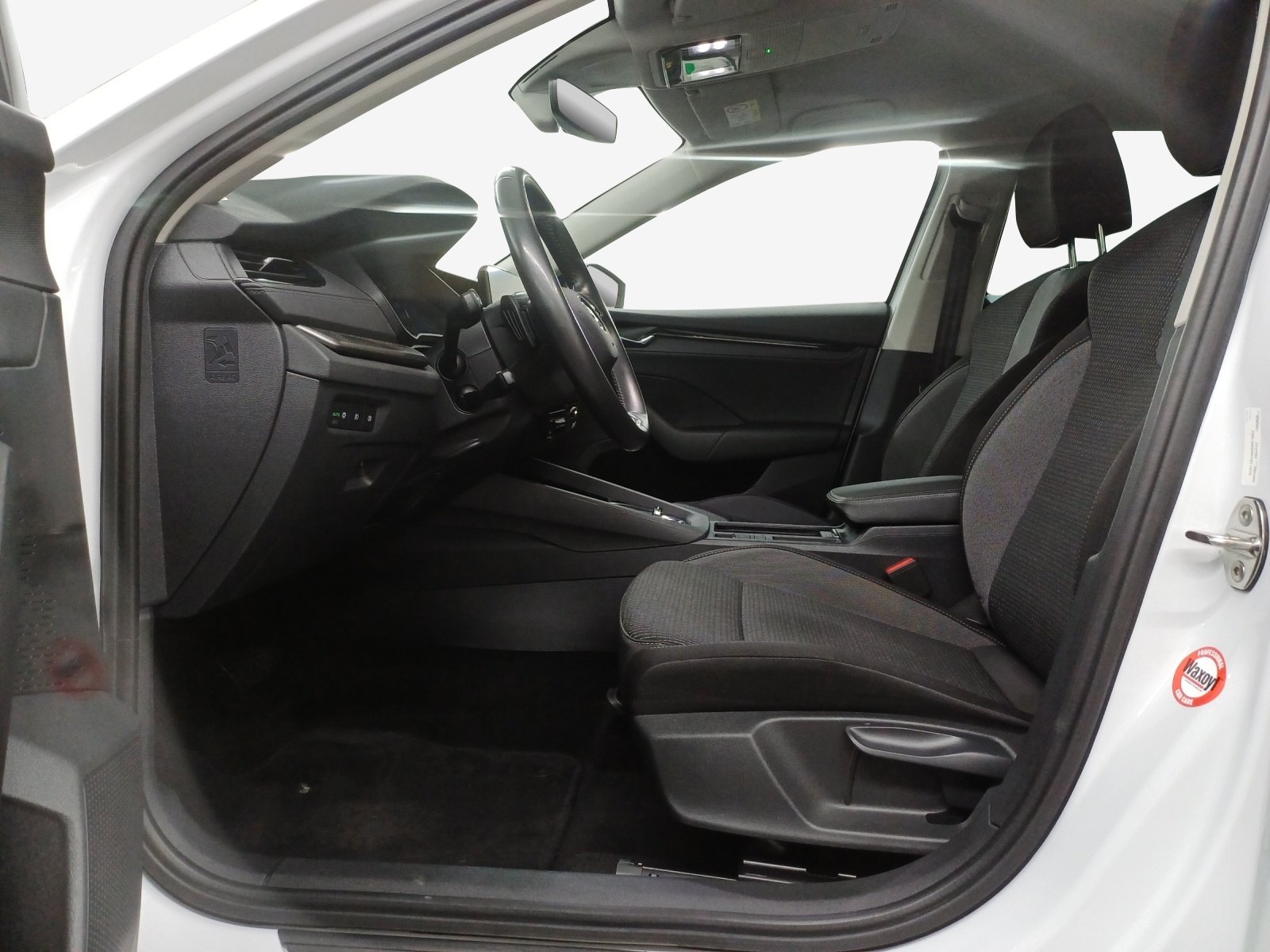 SKODA Octavia Combi 2.0 TSI Ambition DSG 4x4-image-7