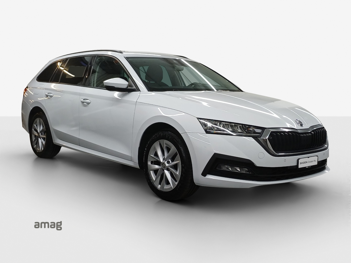 SKODA Octavia Combi 2.0 TSI Ambition DSG 4x4-image-5