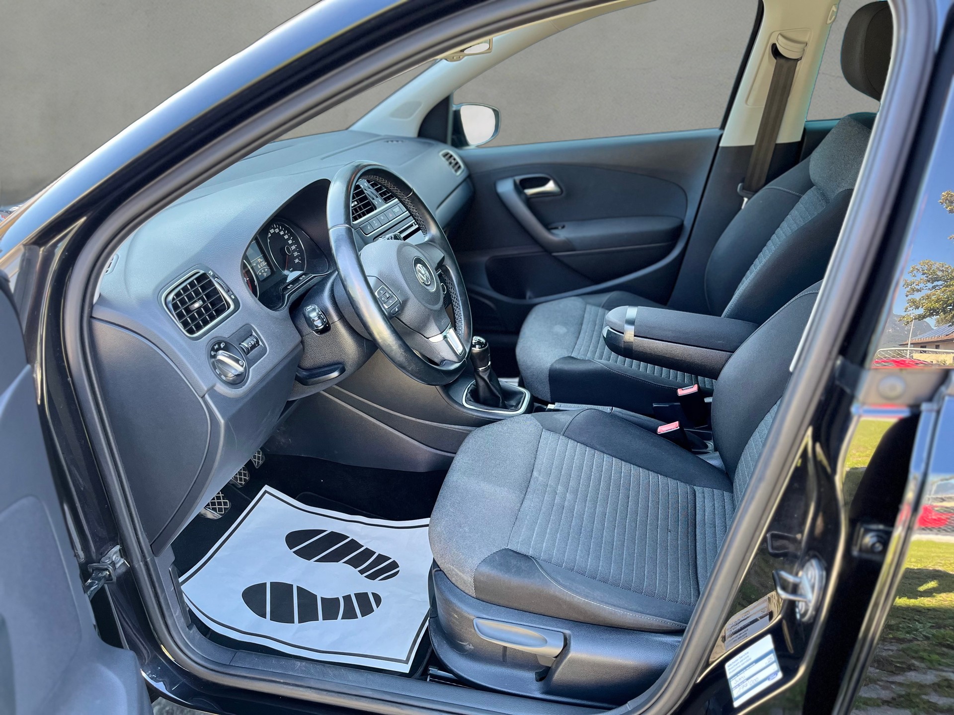 VW Polo 1.2 TSI BlueMotion Technology Comfortline-image-8