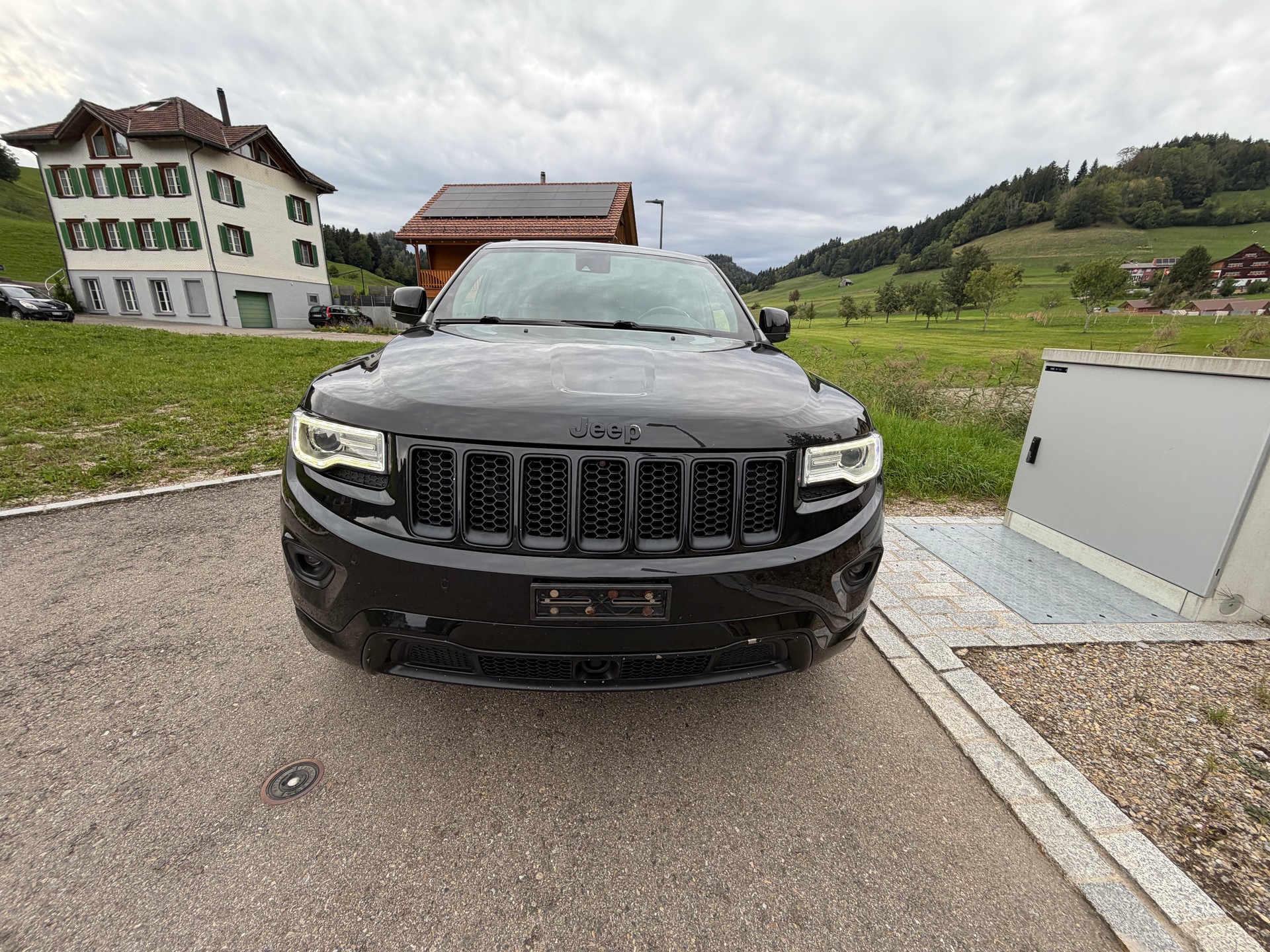 JEEP Grand Cherokee 3.0 CRD Overland Automatic-image-0