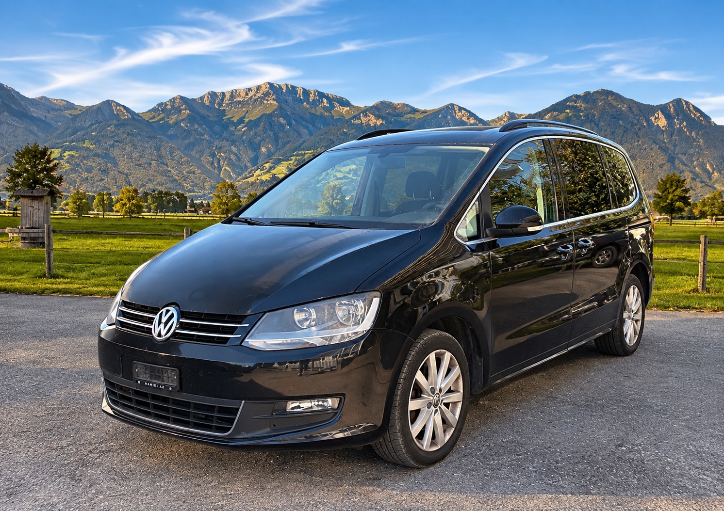 VW Sharan 2.0 TDI BMT Comfortline DSG-image-1